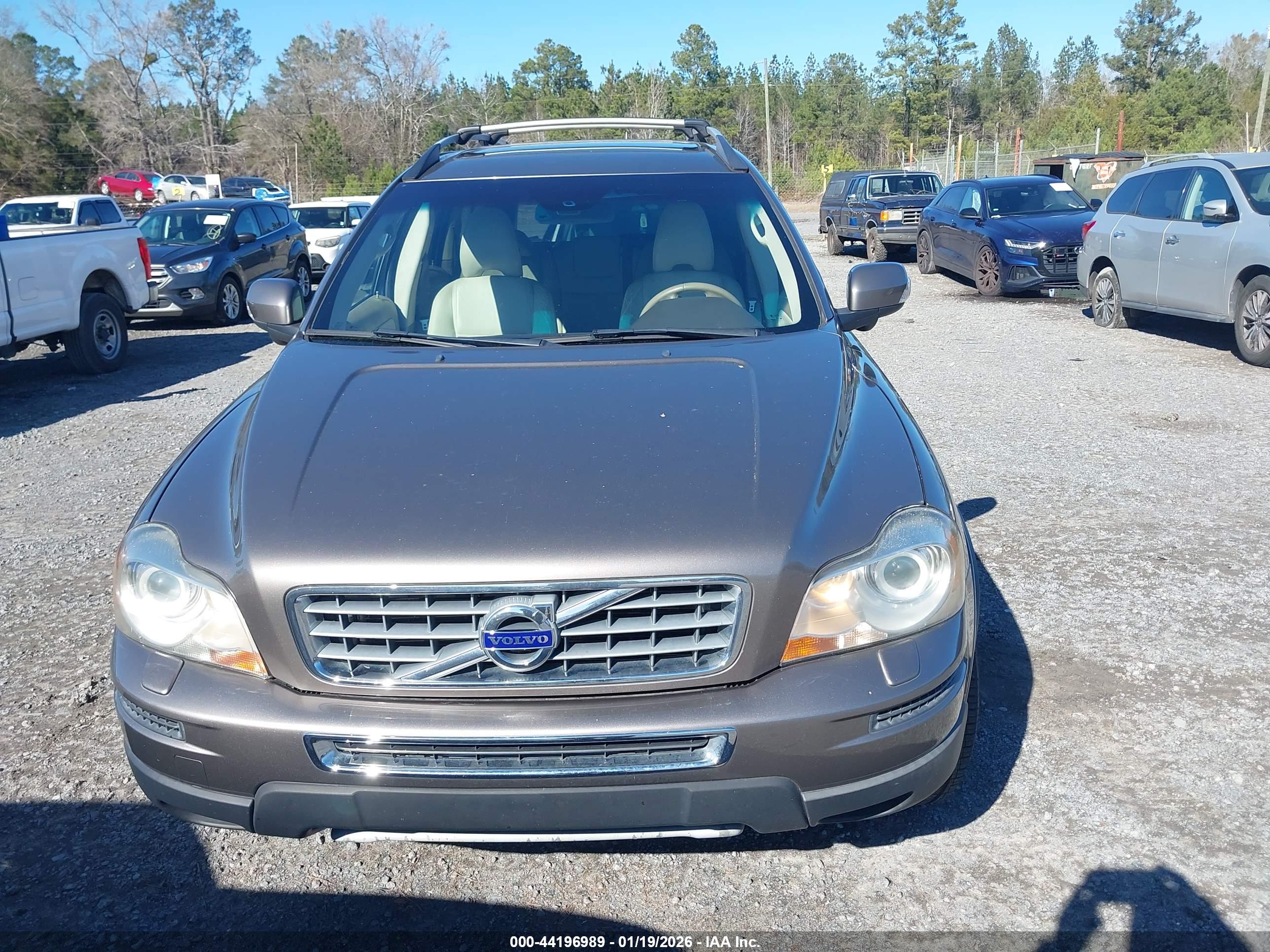 VOLVO XC90 image 6