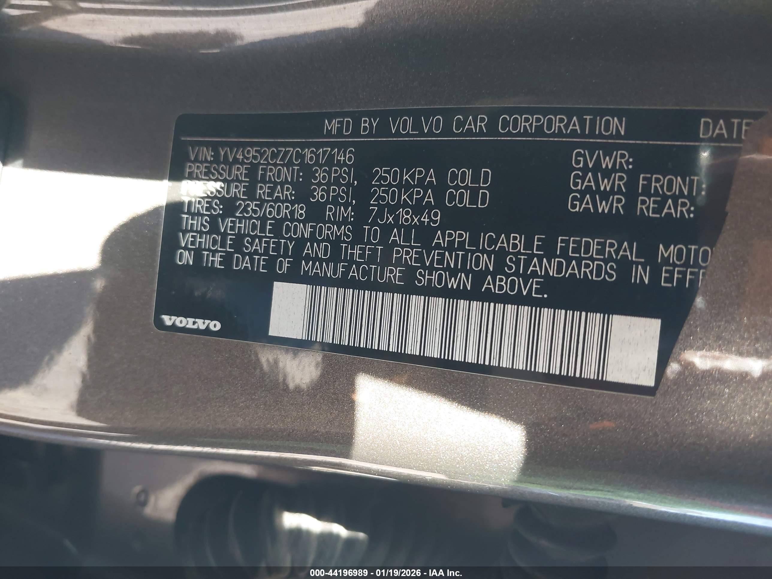VOLVO XC90 image 9