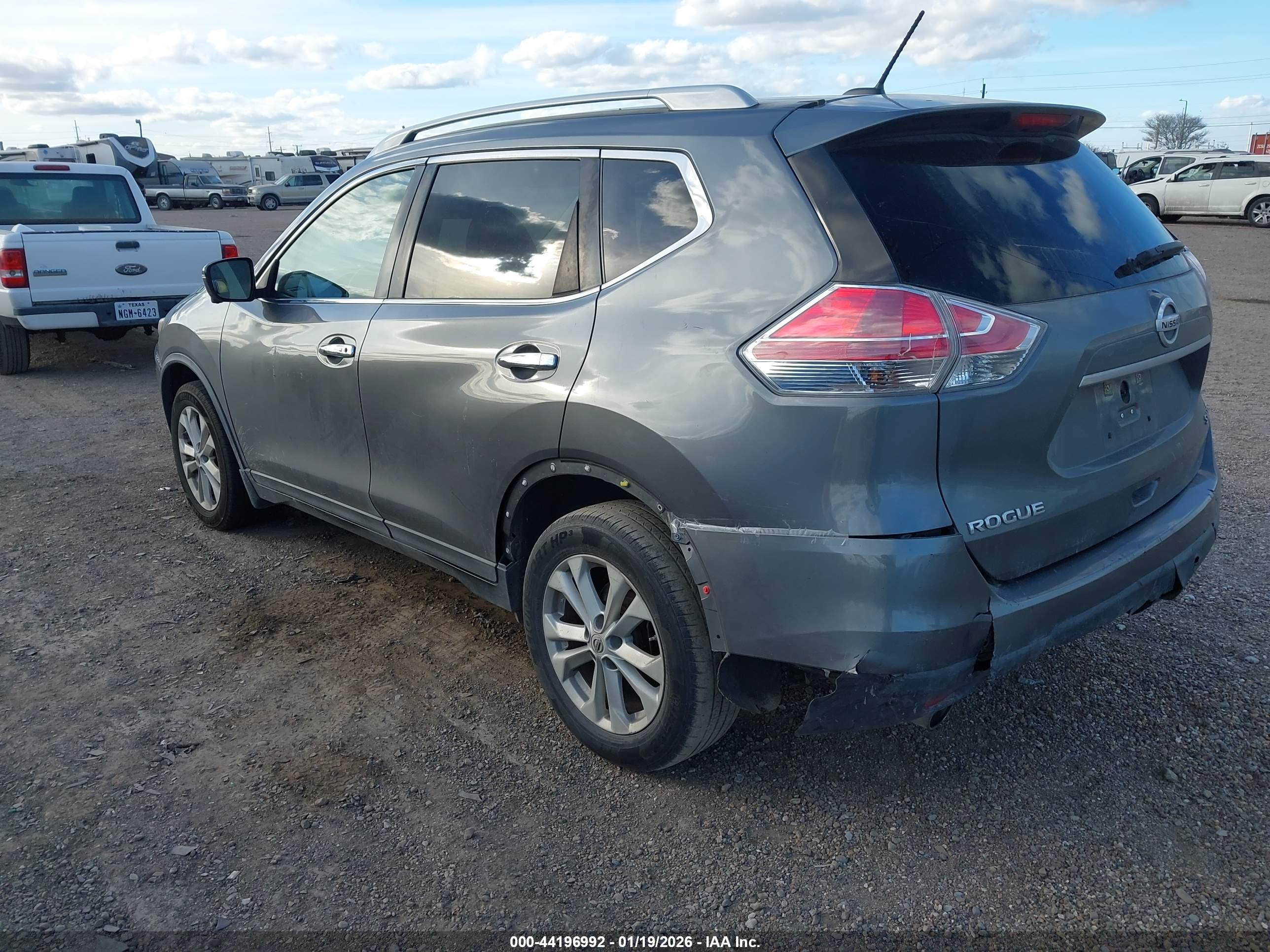 NISSAN ROGUE image 3