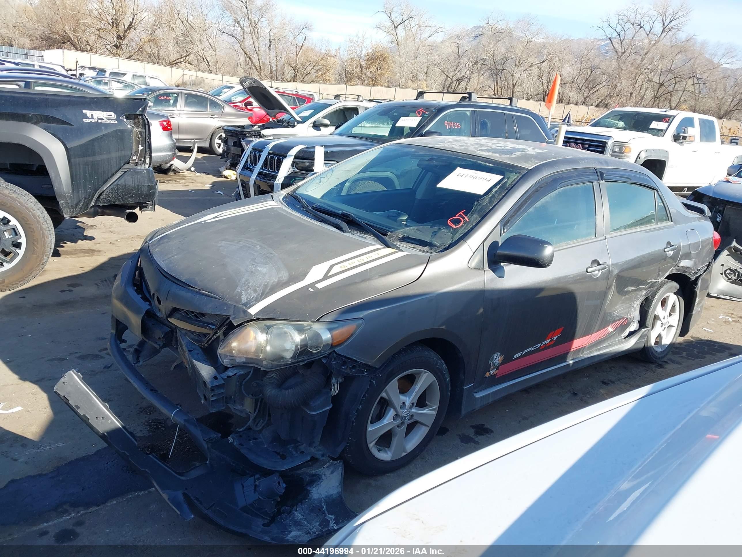 TOYOTA COROLLA image 2