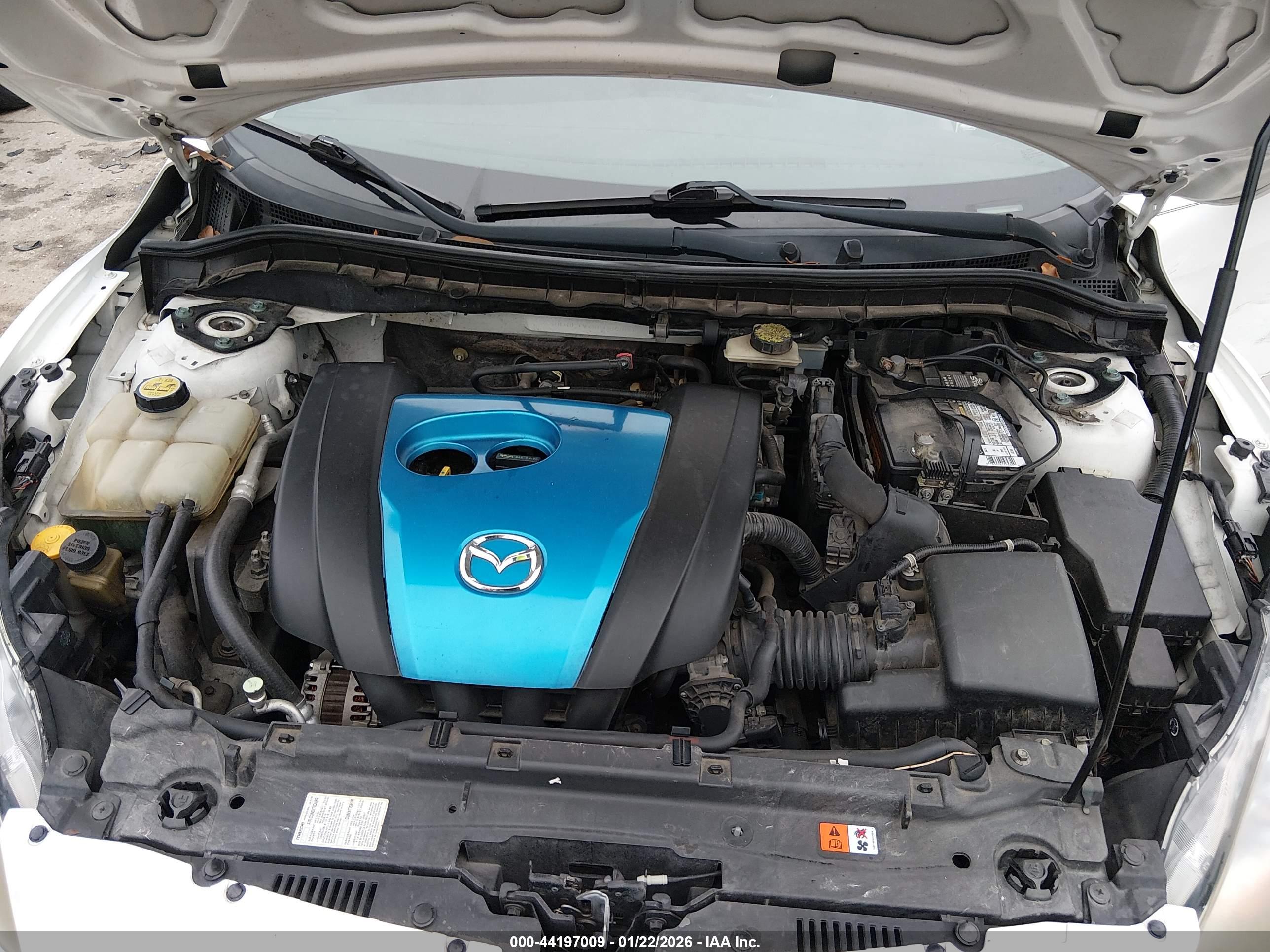 MAZDA MAZDA3 image 10