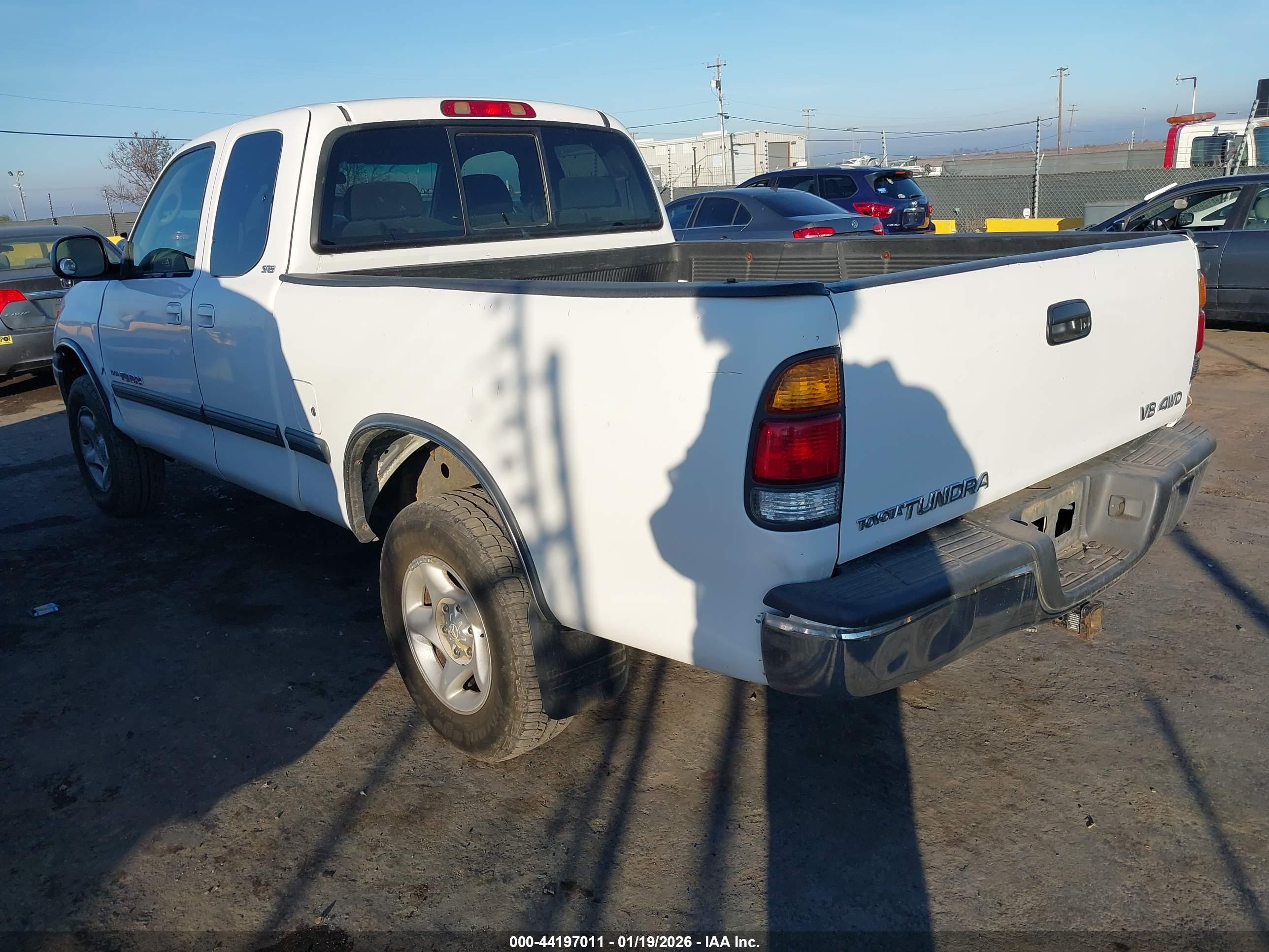 TOYOTA TUNDRA image 3