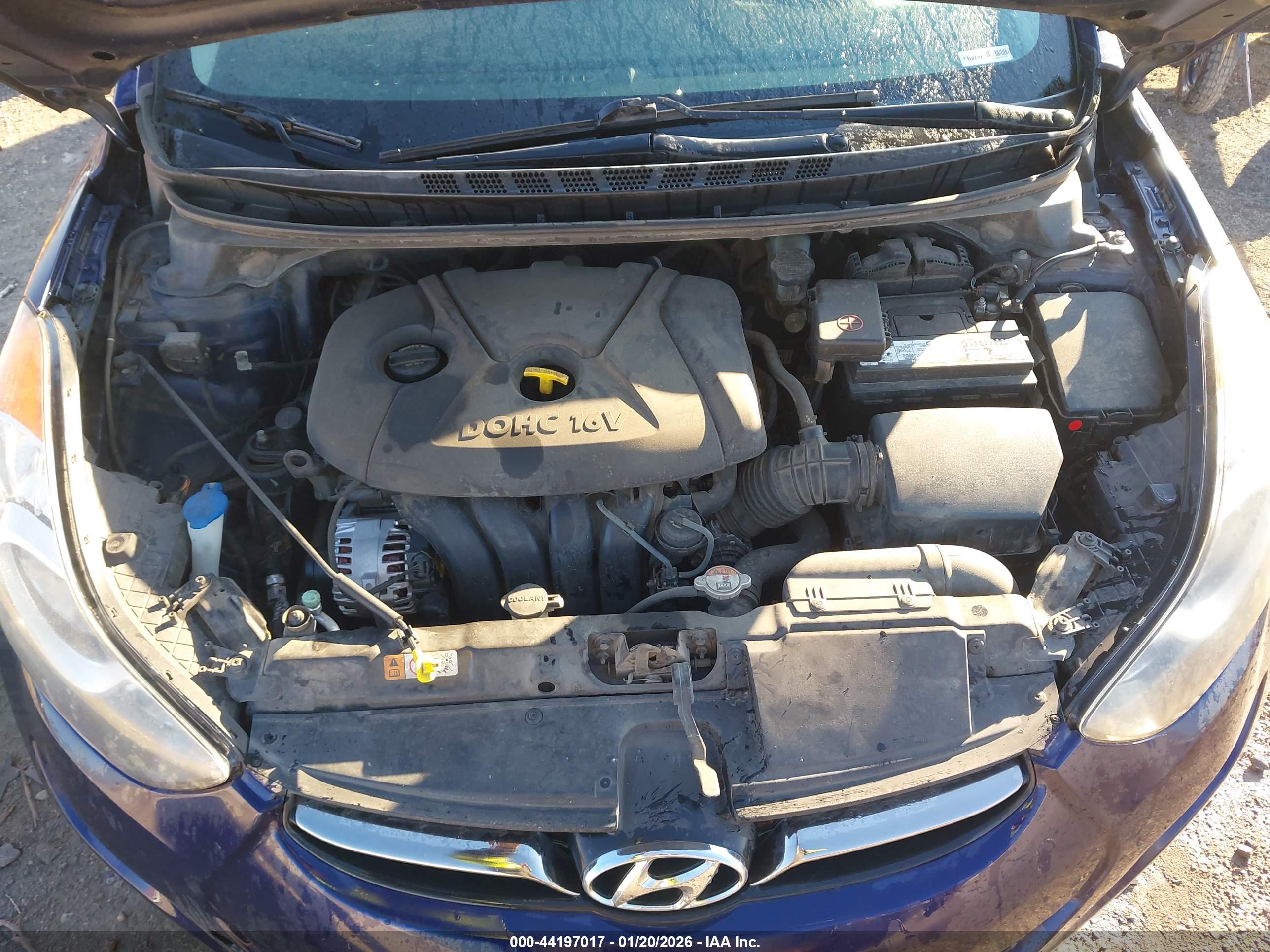 HYUNDAI ELANTRA image 10
