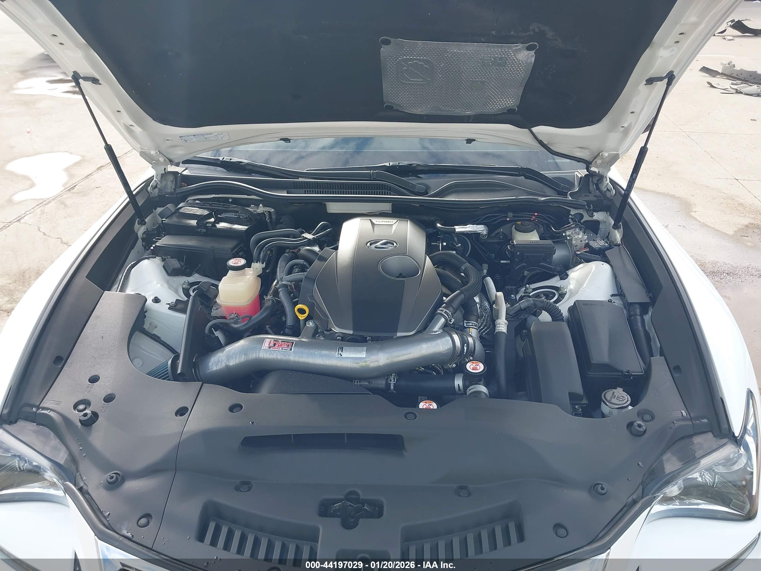 LEXUS RC image 10