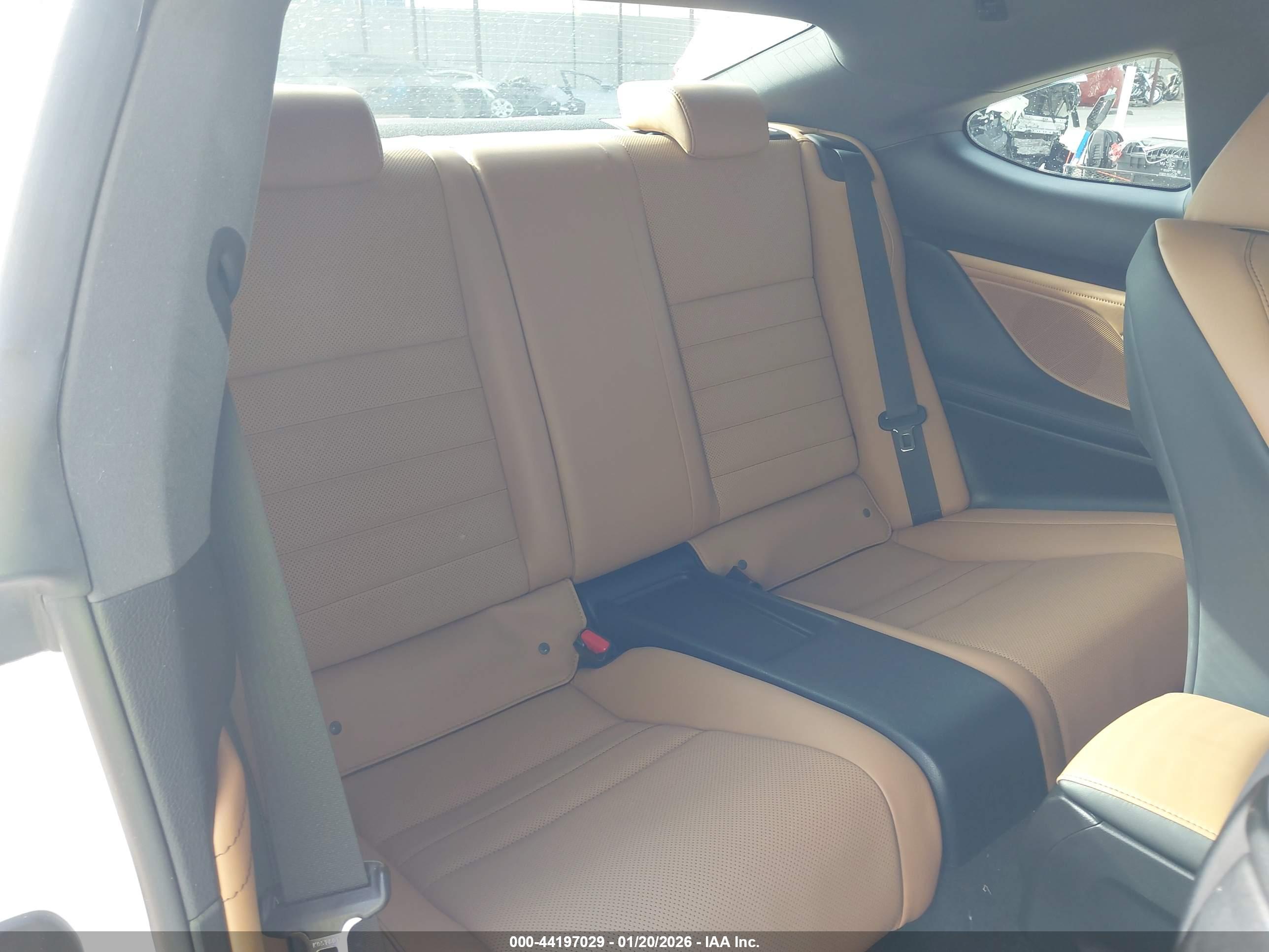LEXUS RC image 8