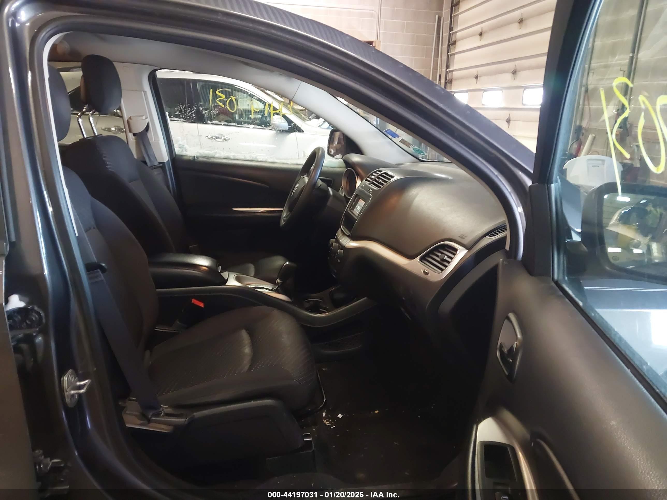 DODGE JOURNEY image 5