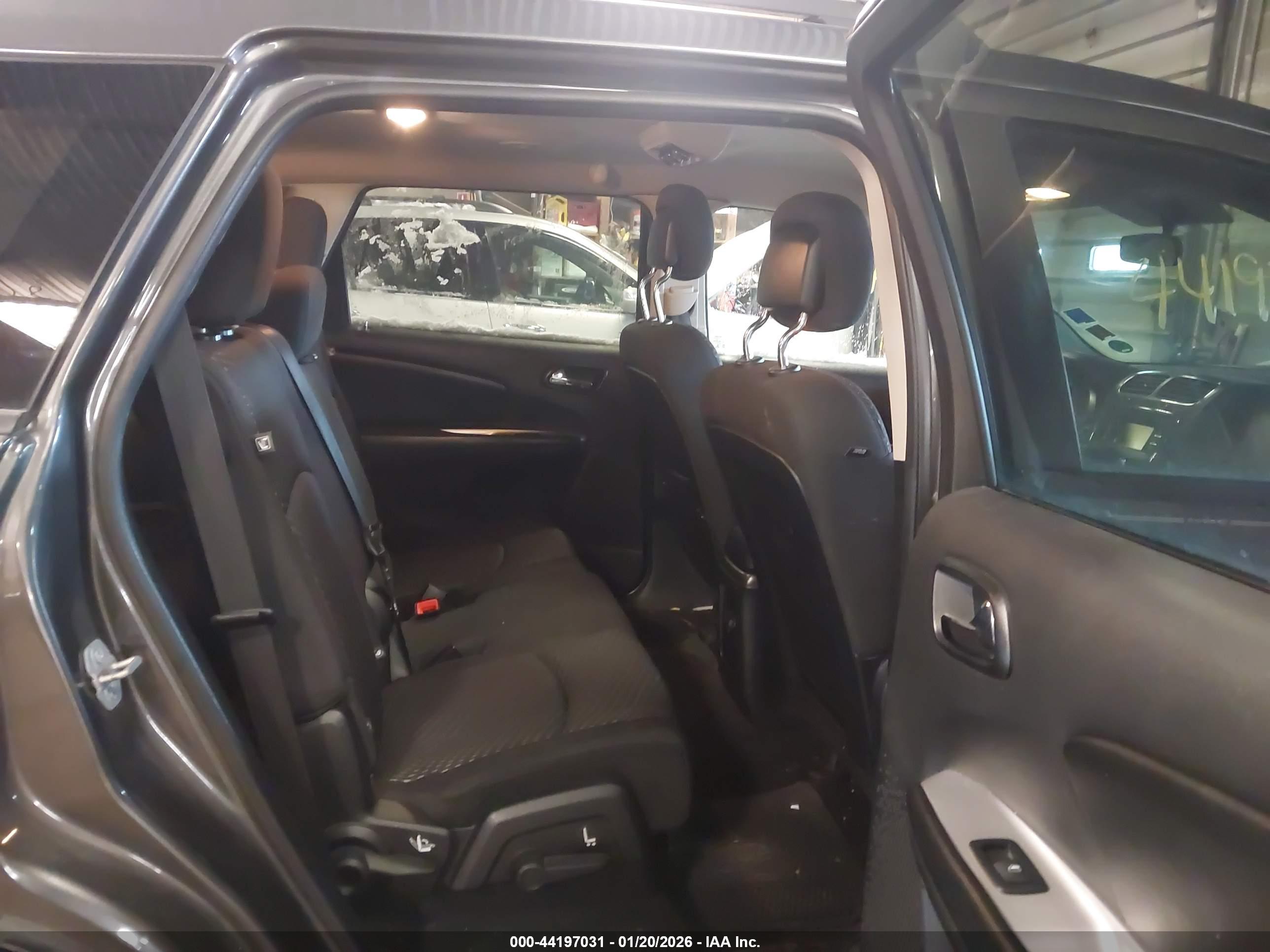 DODGE JOURNEY image 8