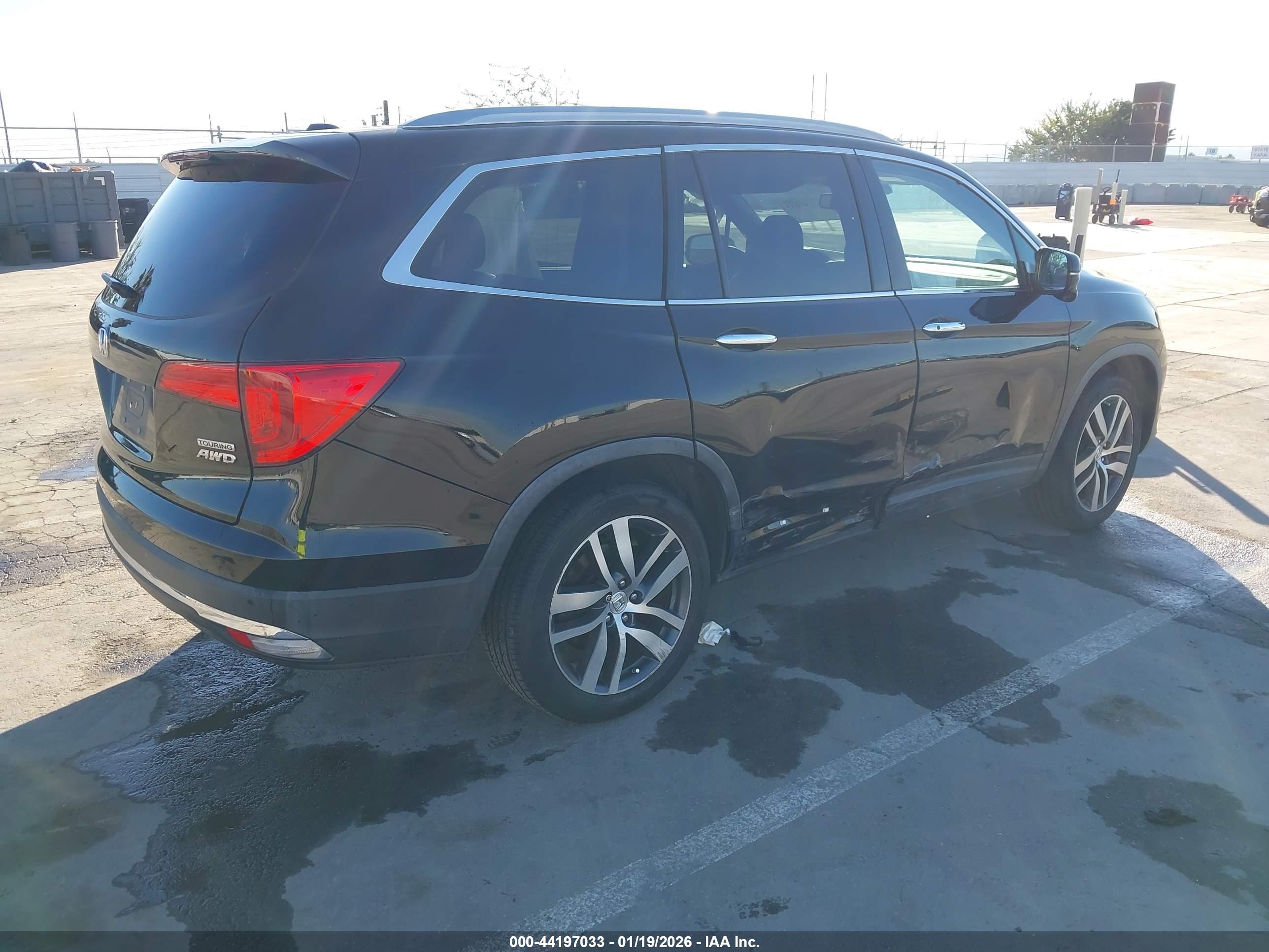 HONDA PILOT image 4