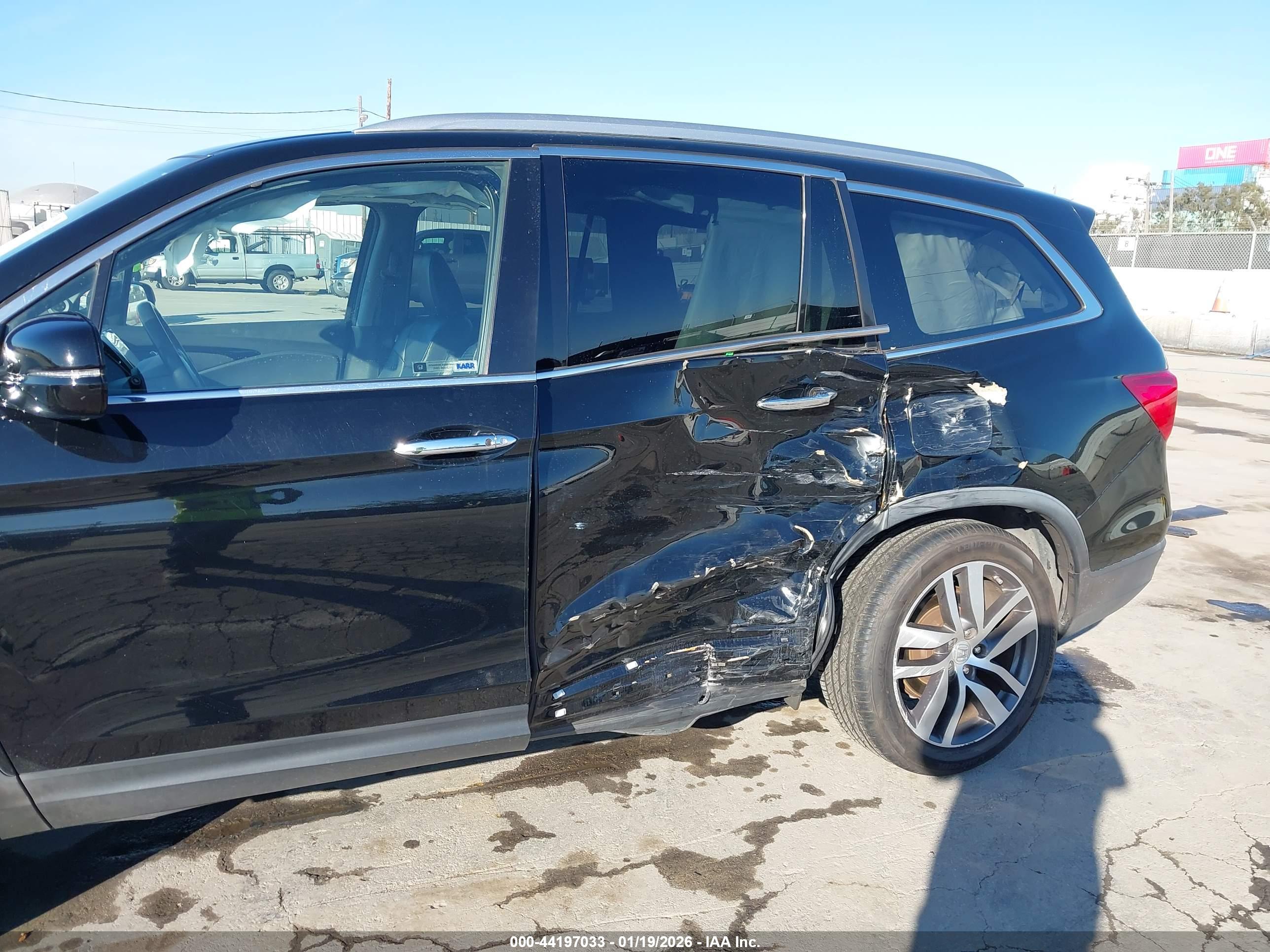 HONDA PILOT image 6