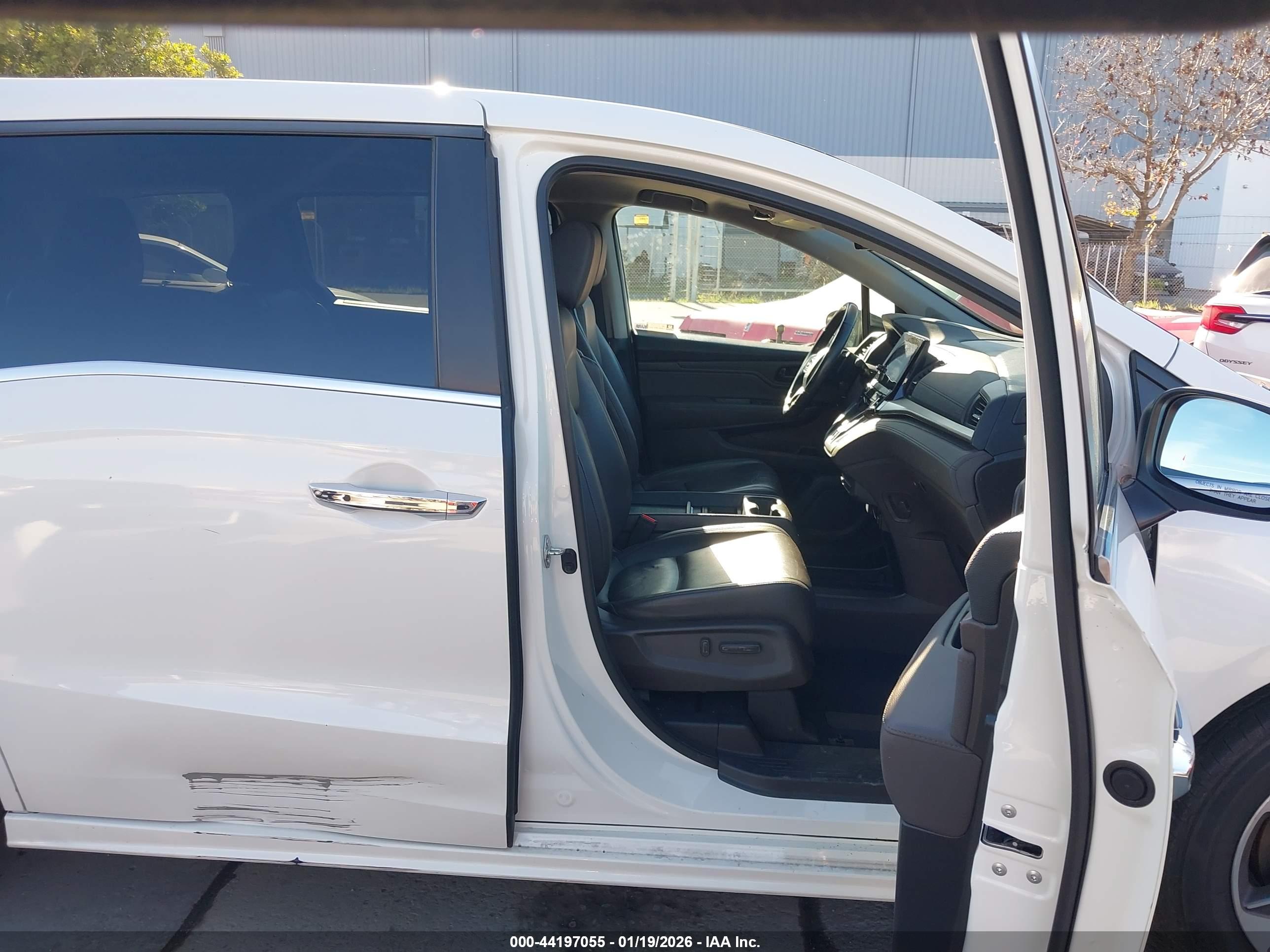 HONDA ODYSSEY image 5