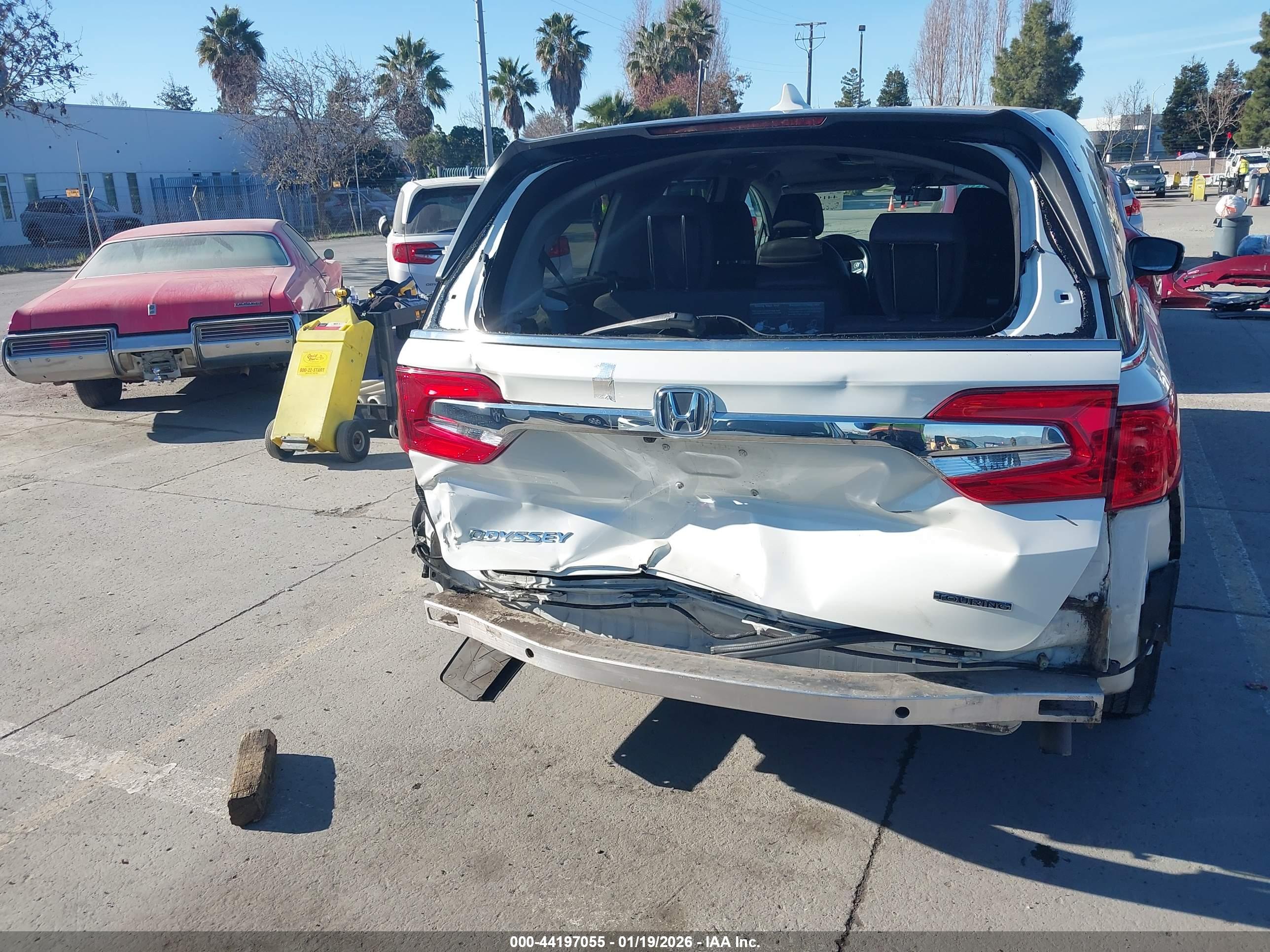 HONDA ODYSSEY image 6