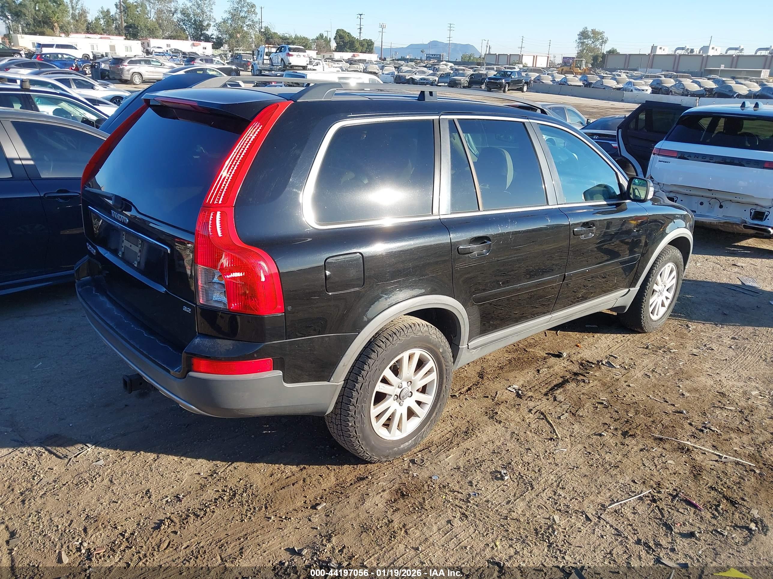 VOLVO XC90 image 4