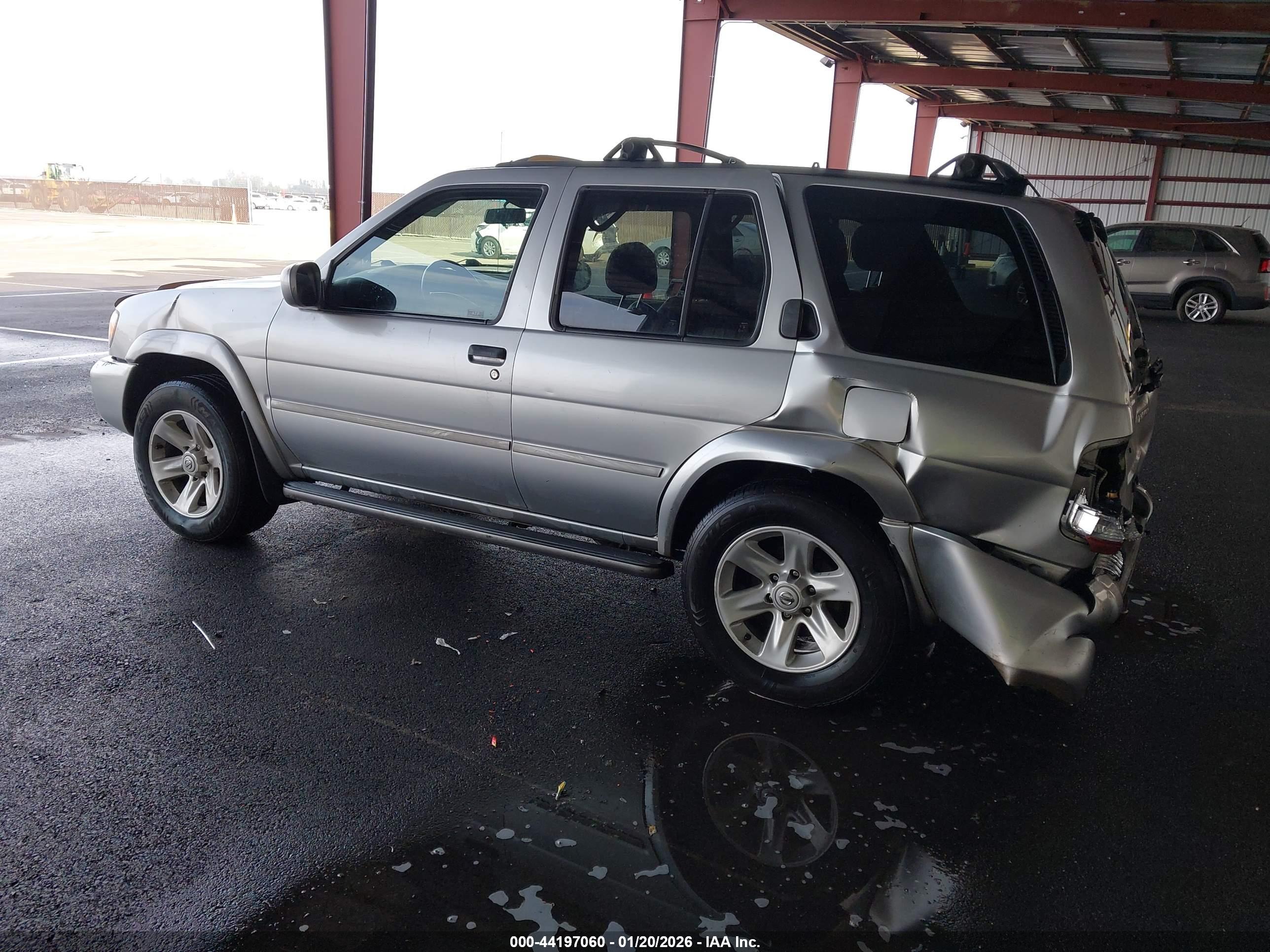 NISSAN PATHFINDER image 3