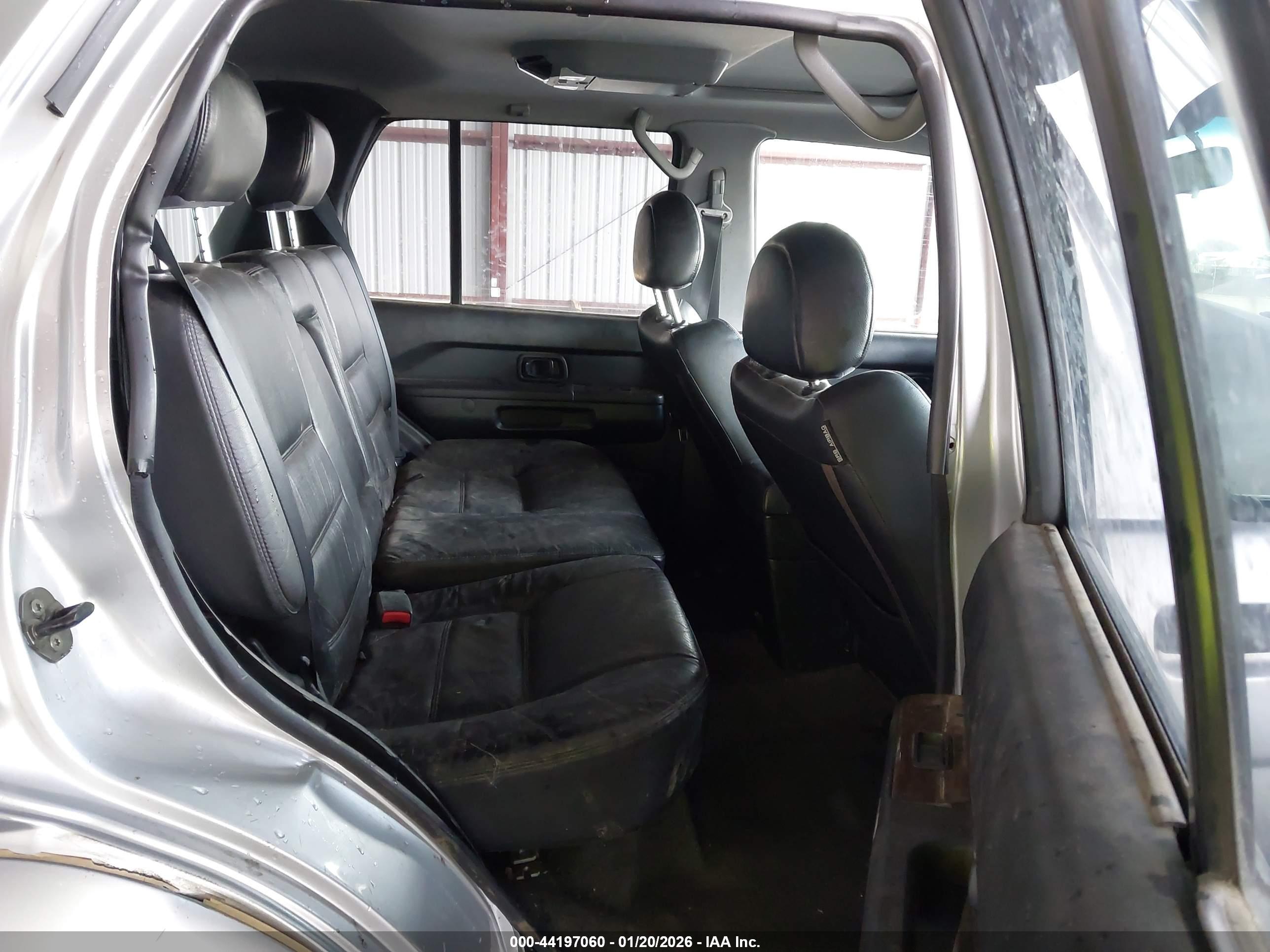 NISSAN PATHFINDER image 8