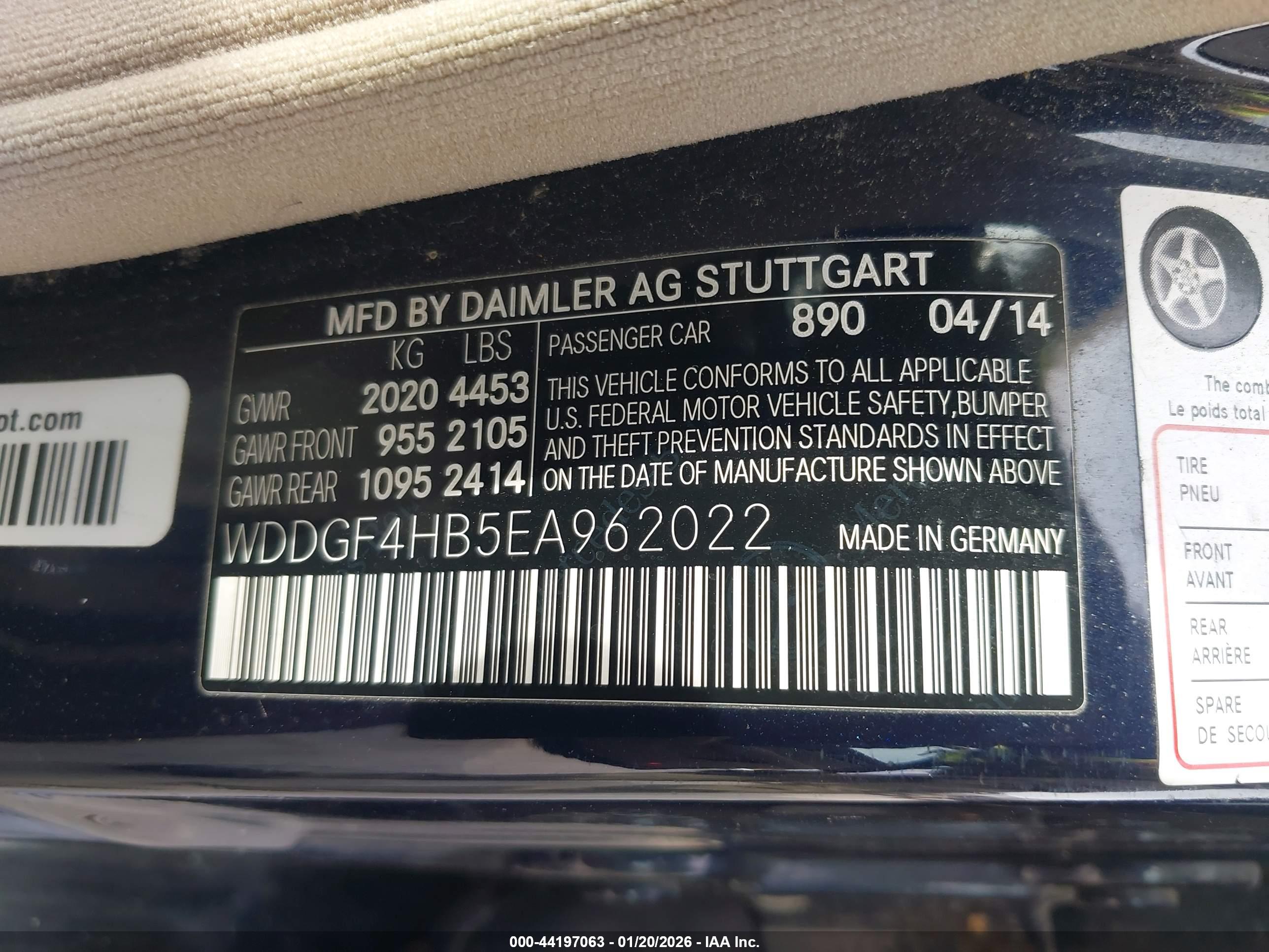 MERCEDES-BENZ C-CLASS image 9