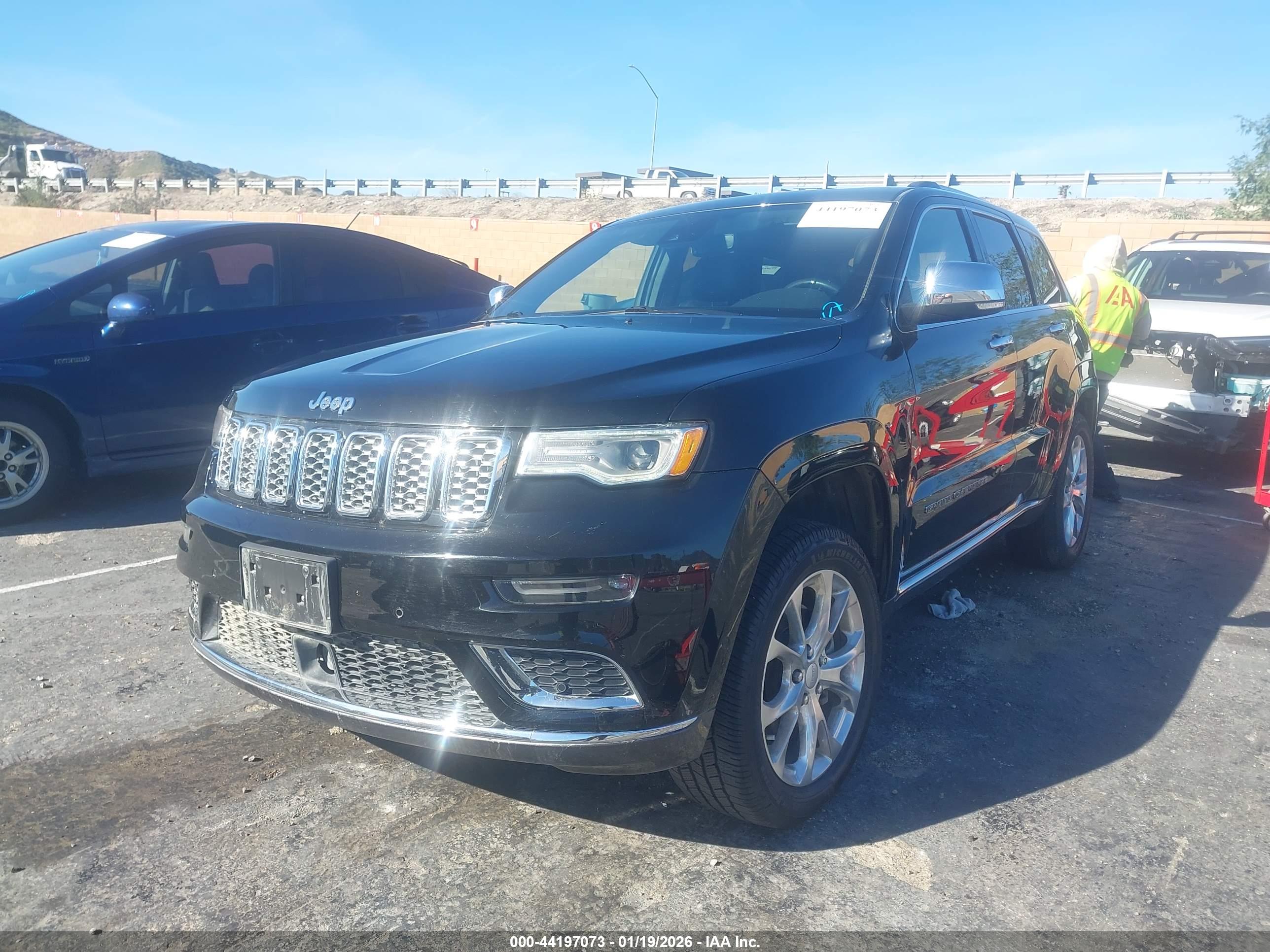 JEEP GRAND image 2