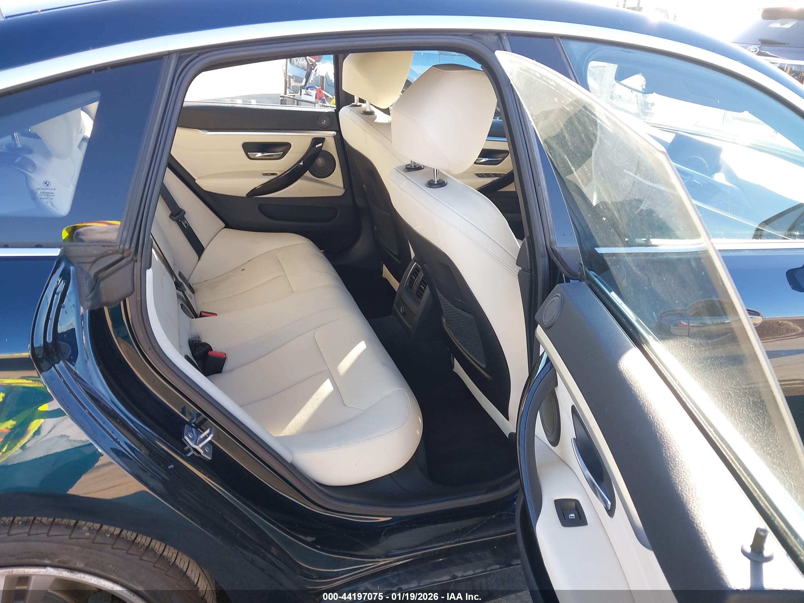 BMW 430I image 8