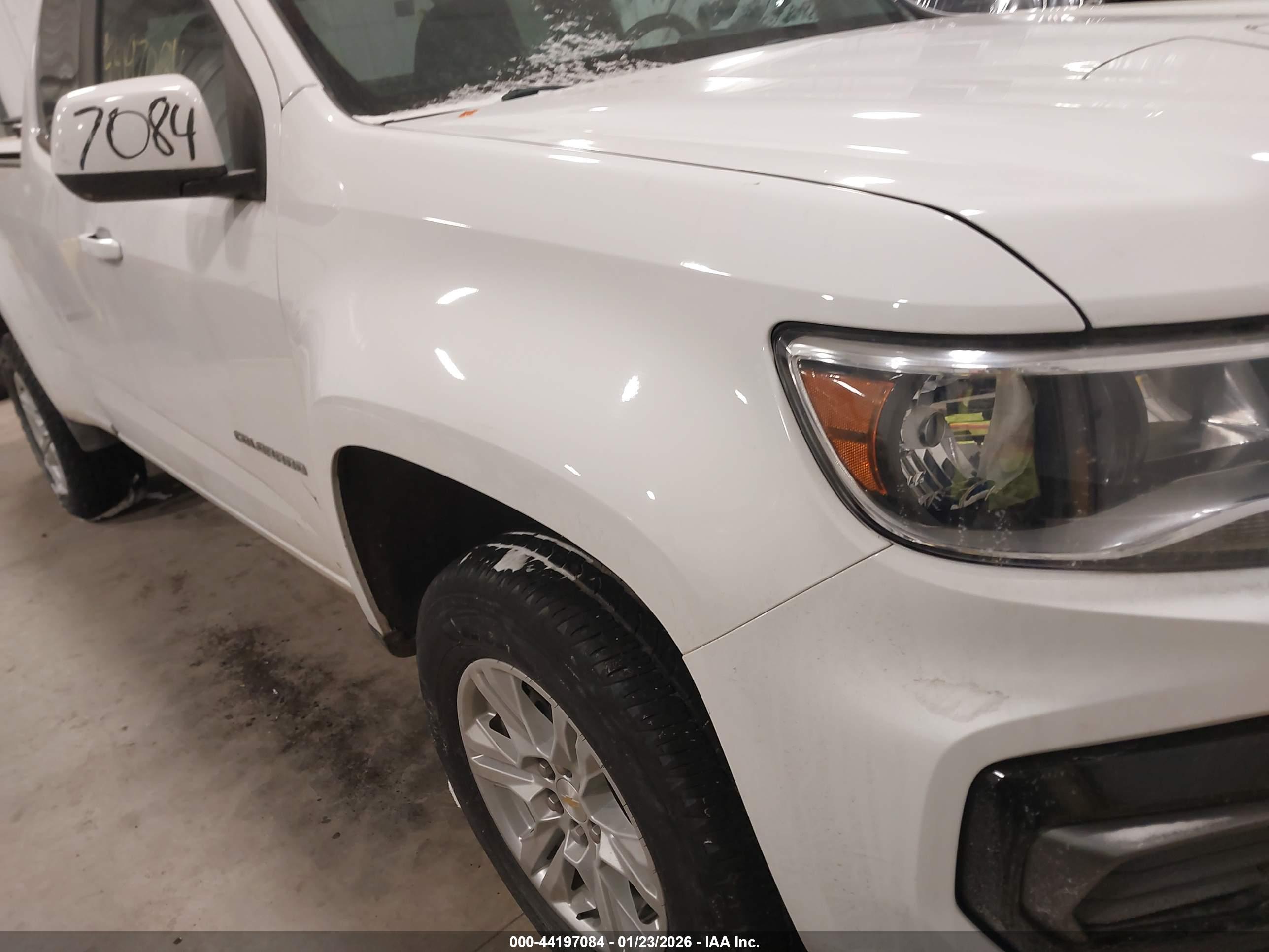 CHEVROLET COLORADO image 6