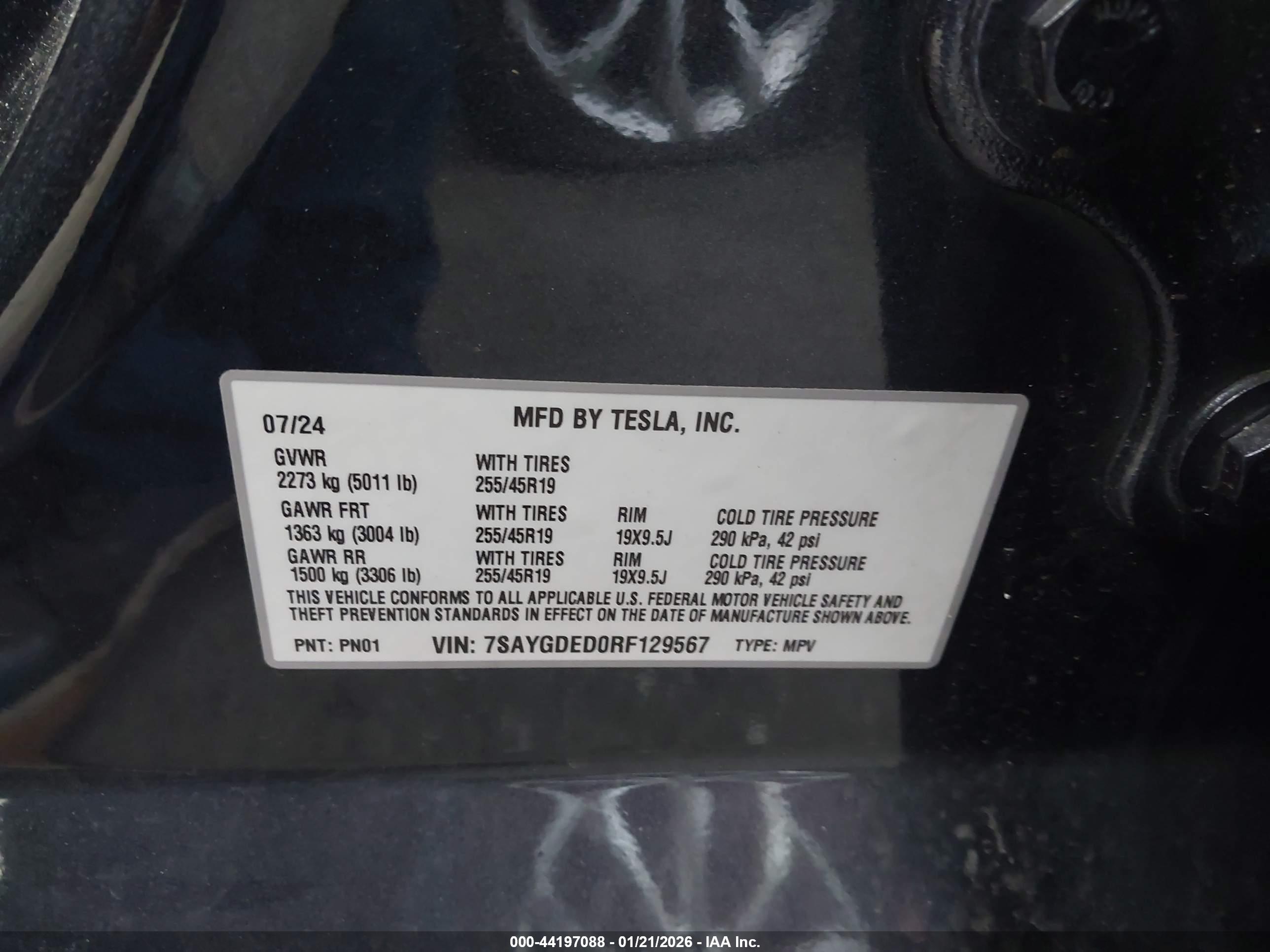 TESLA MODEL image 9