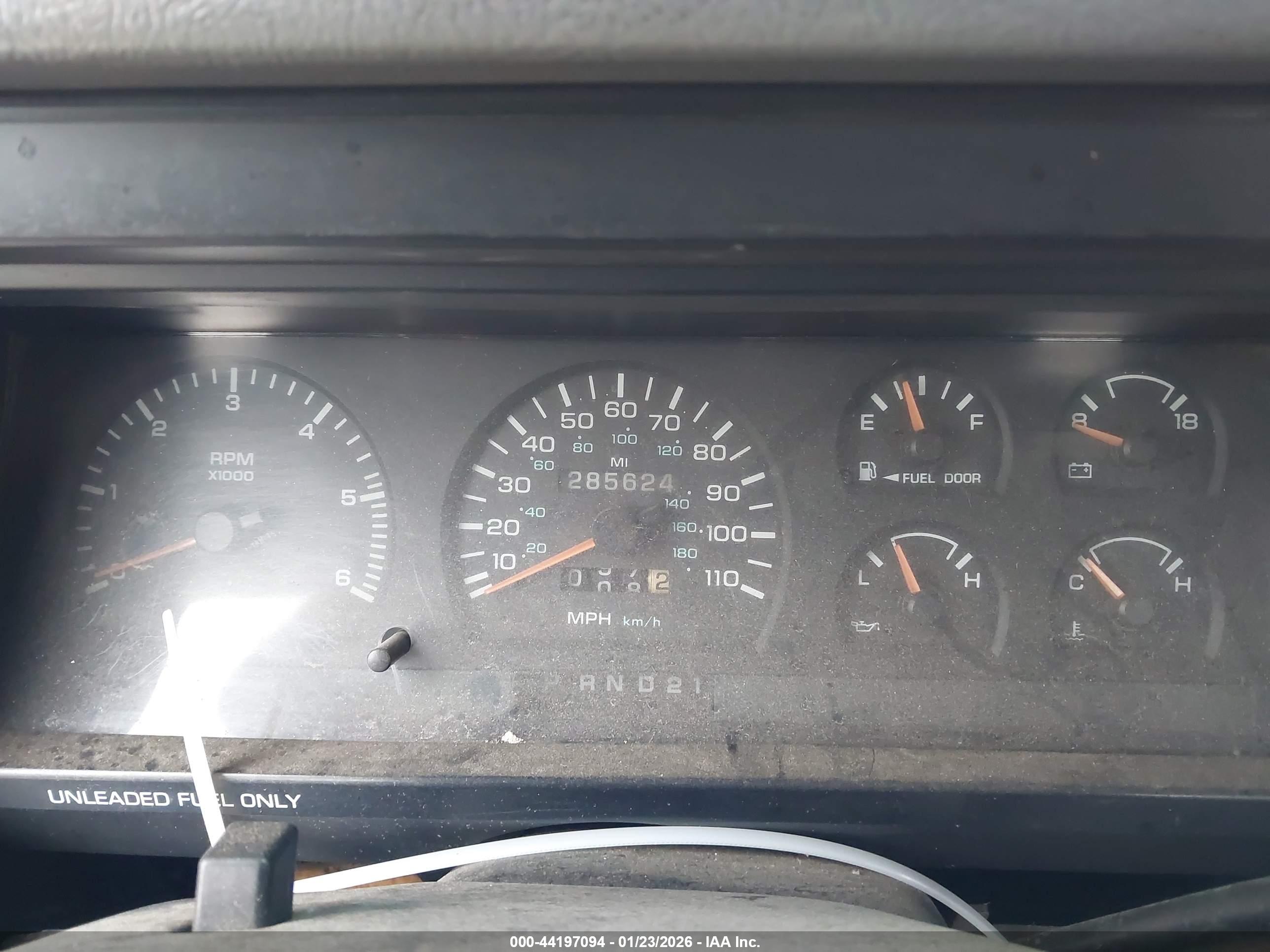 DODGE DAKOTA image 7