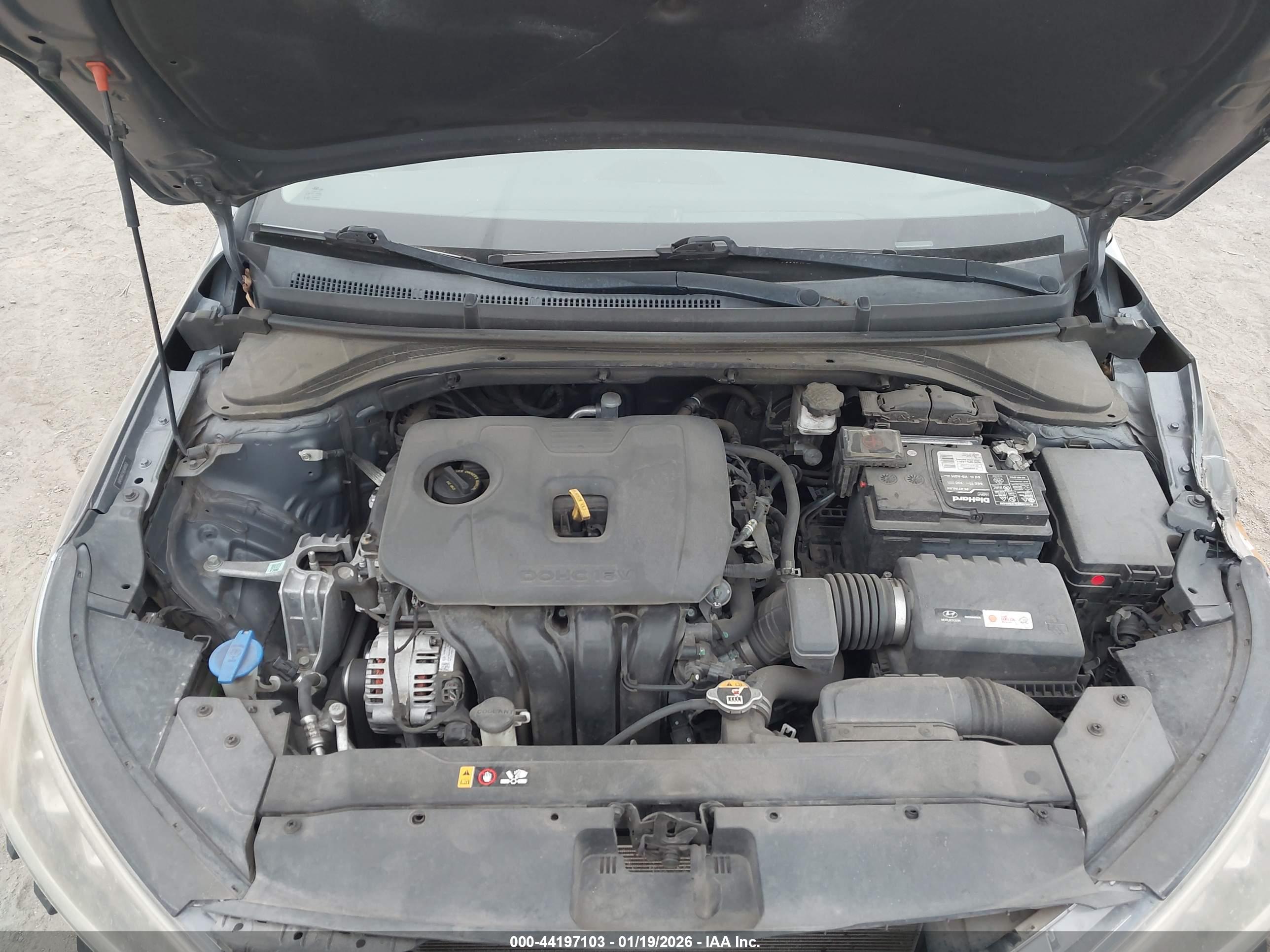 HYUNDAI ELANTRA image 10