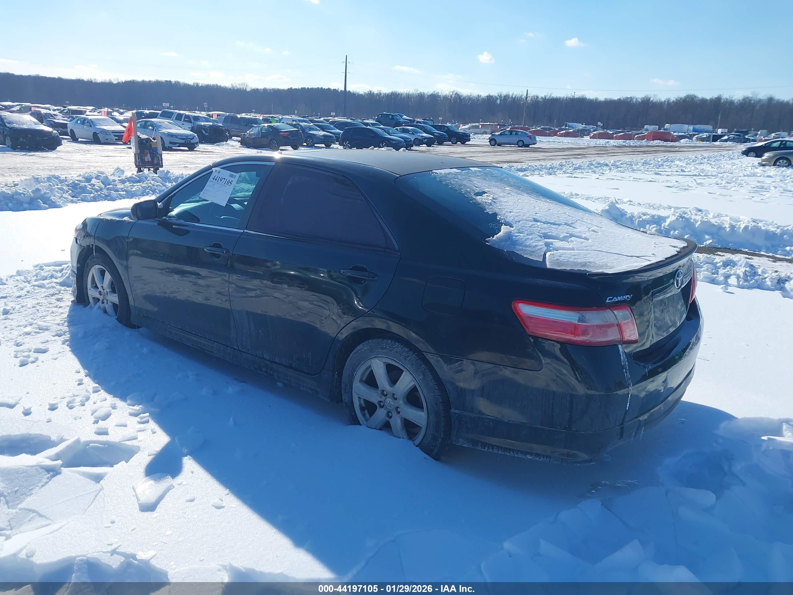 TOYOTA CAMRY image 3