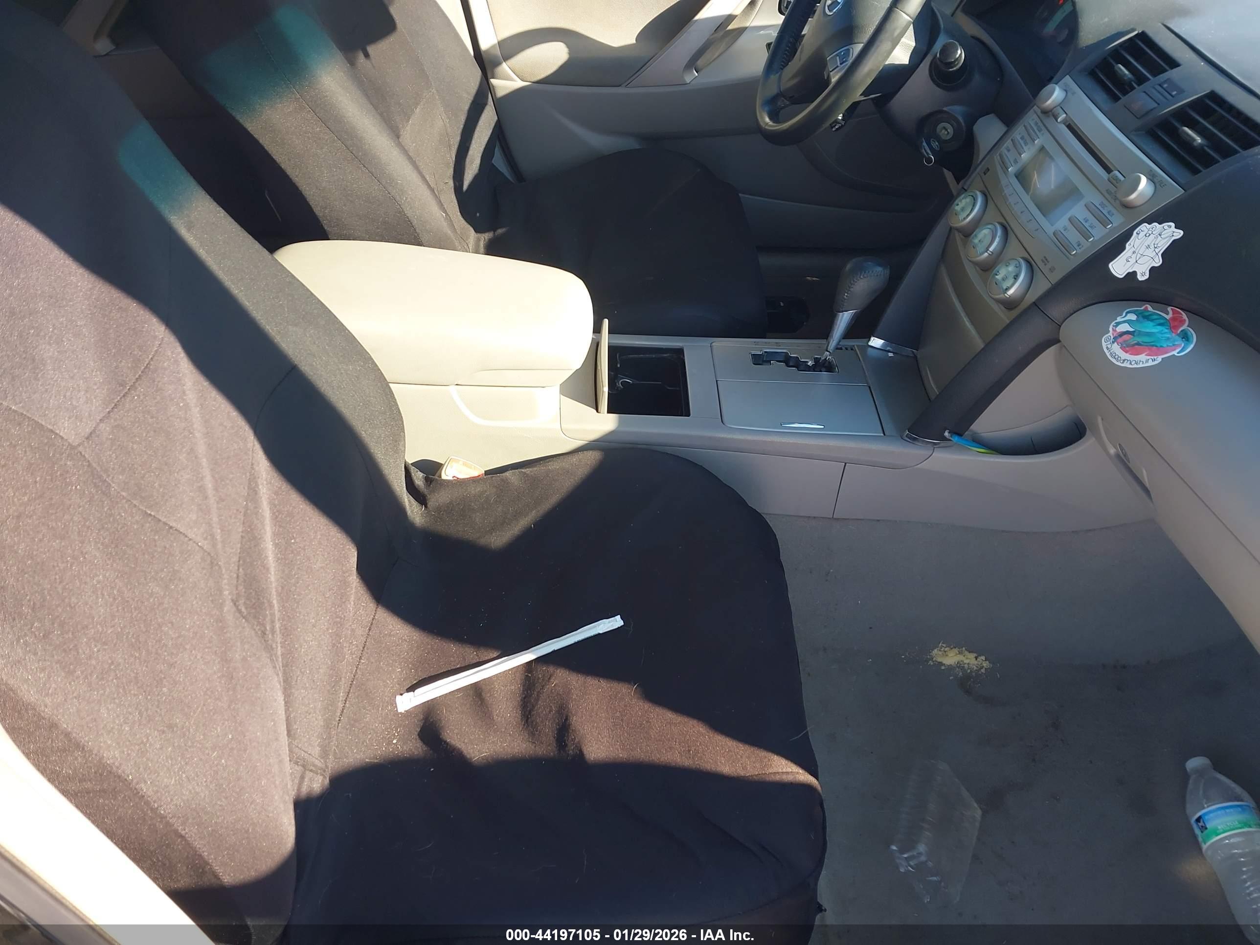 TOYOTA CAMRY image 5
