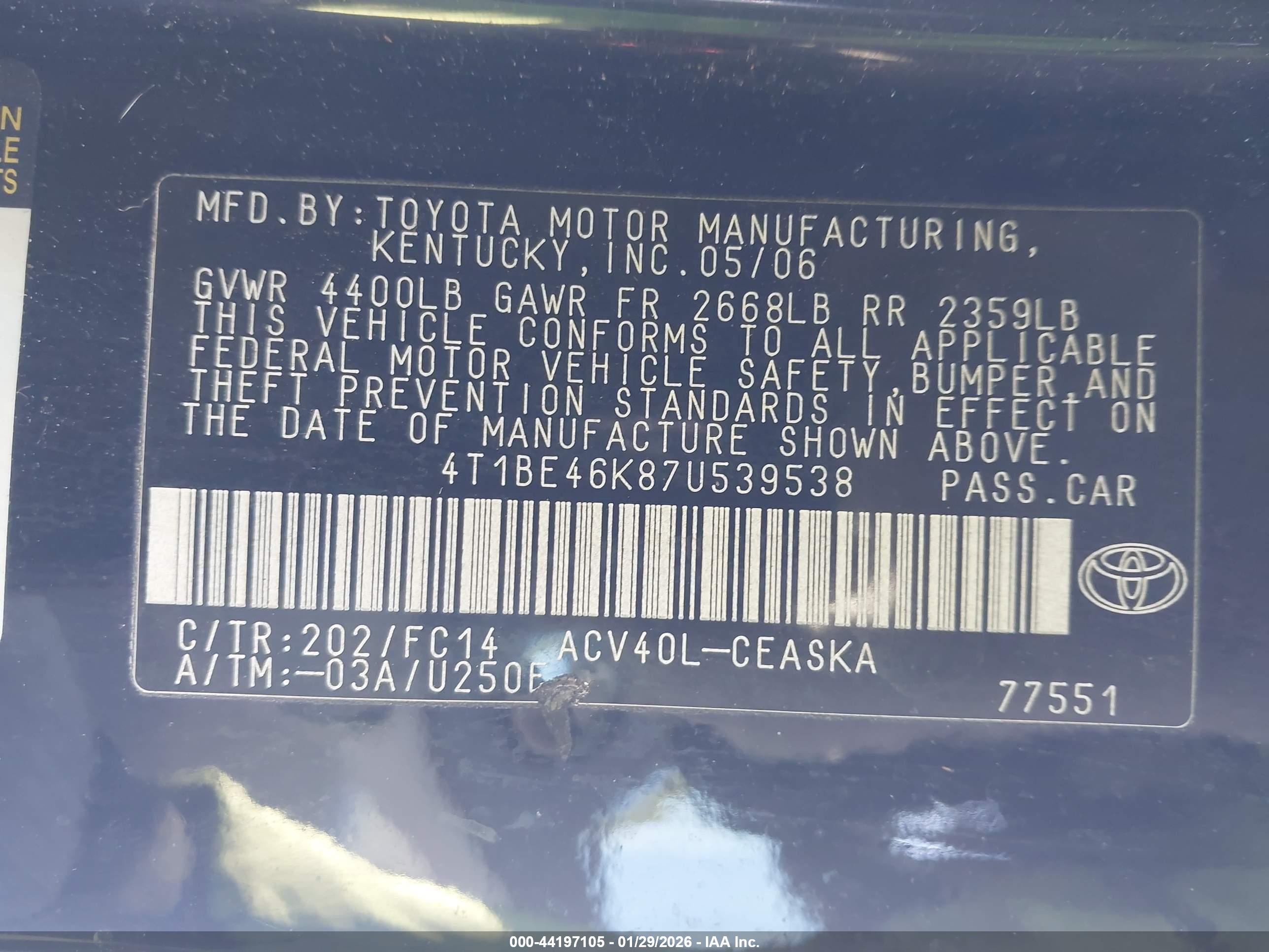 TOYOTA CAMRY image 9