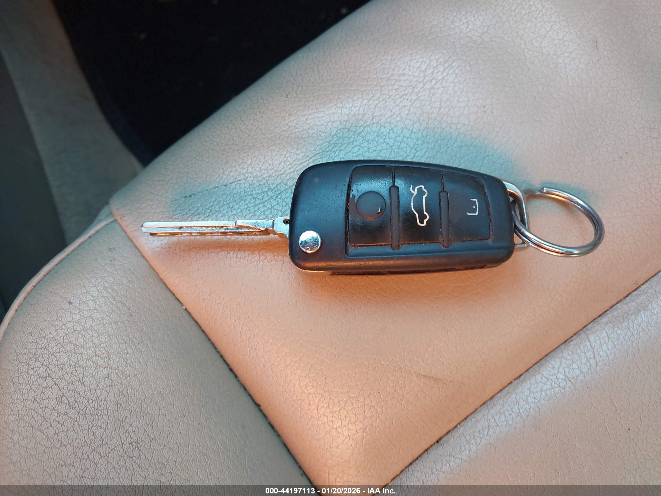 AUDI A4 image 11