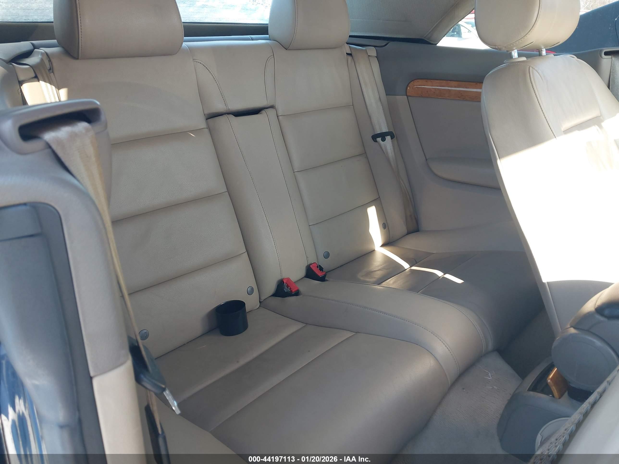 AUDI A4 image 8