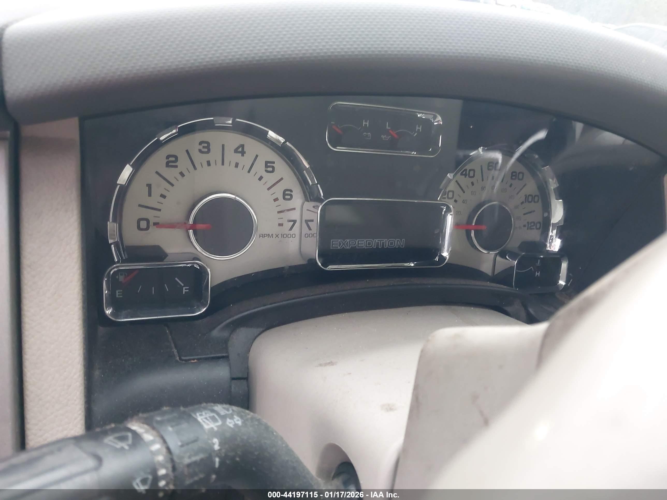 FORD EXPEDITION image 7