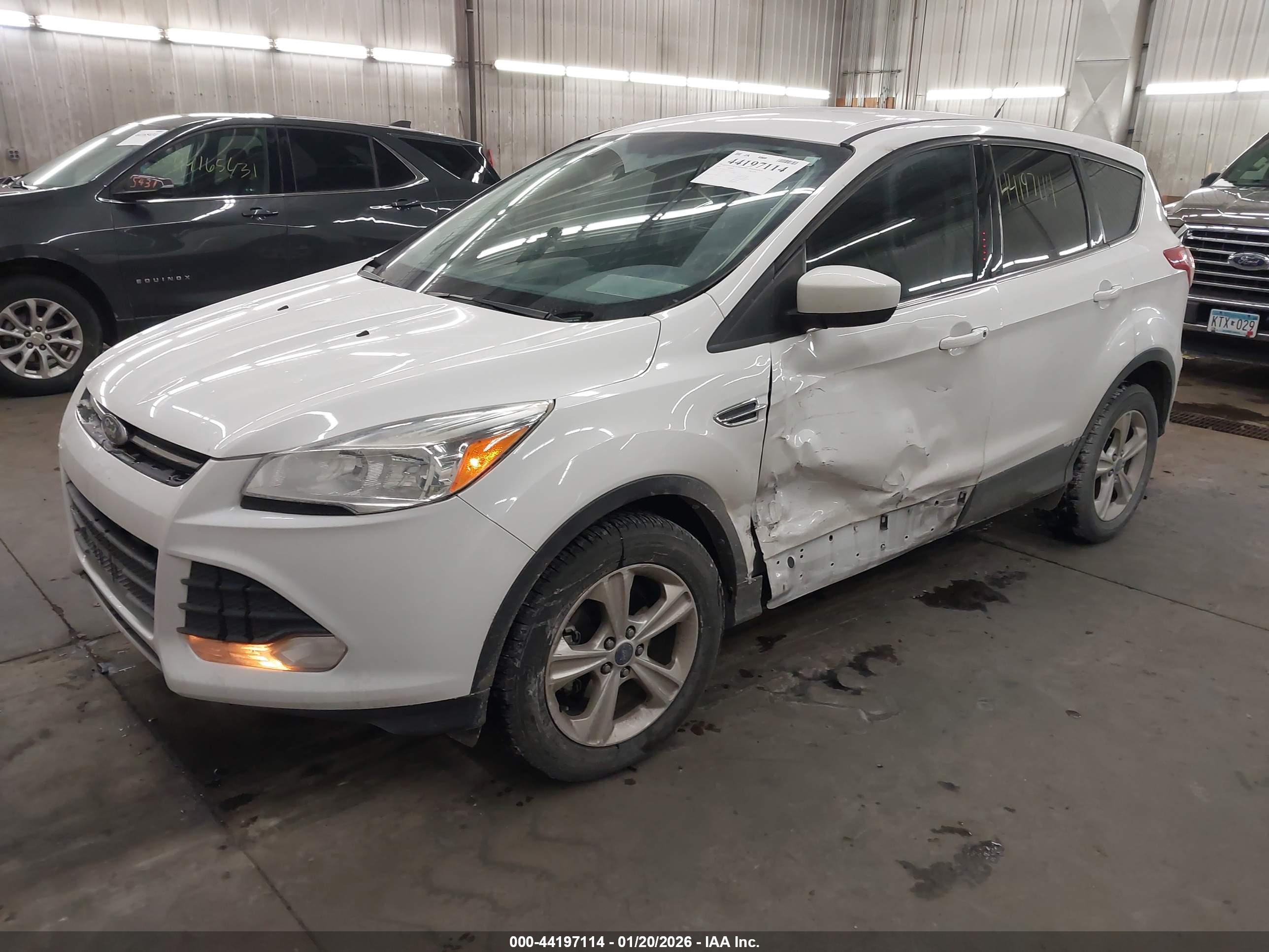 FORD ESCAPE image 2