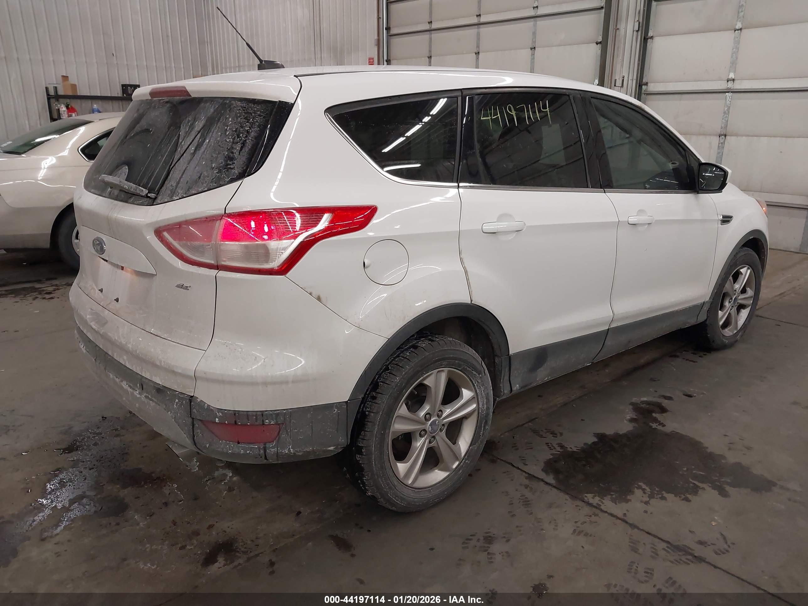 FORD ESCAPE image 4