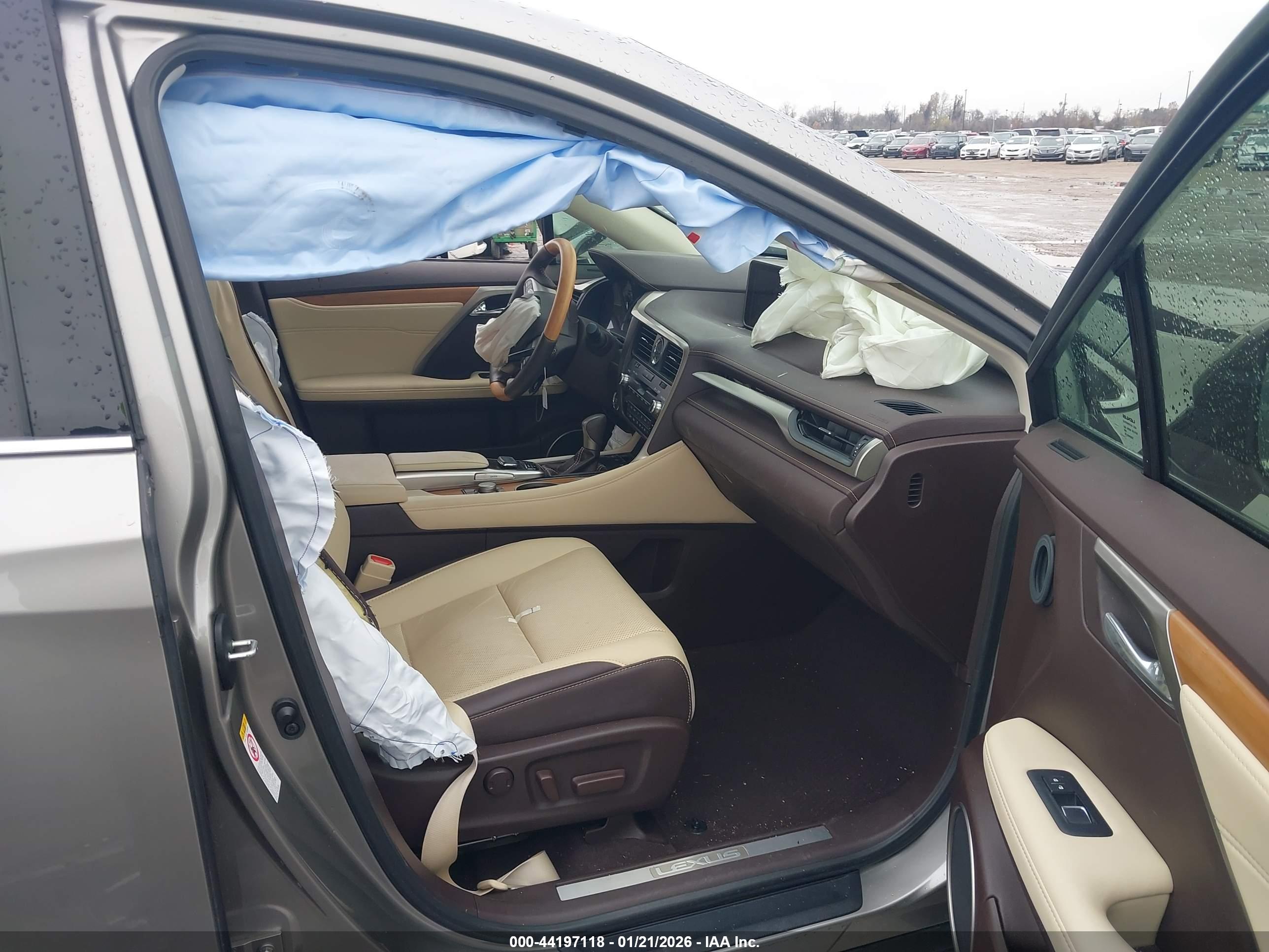 LEXUS RX image 5
