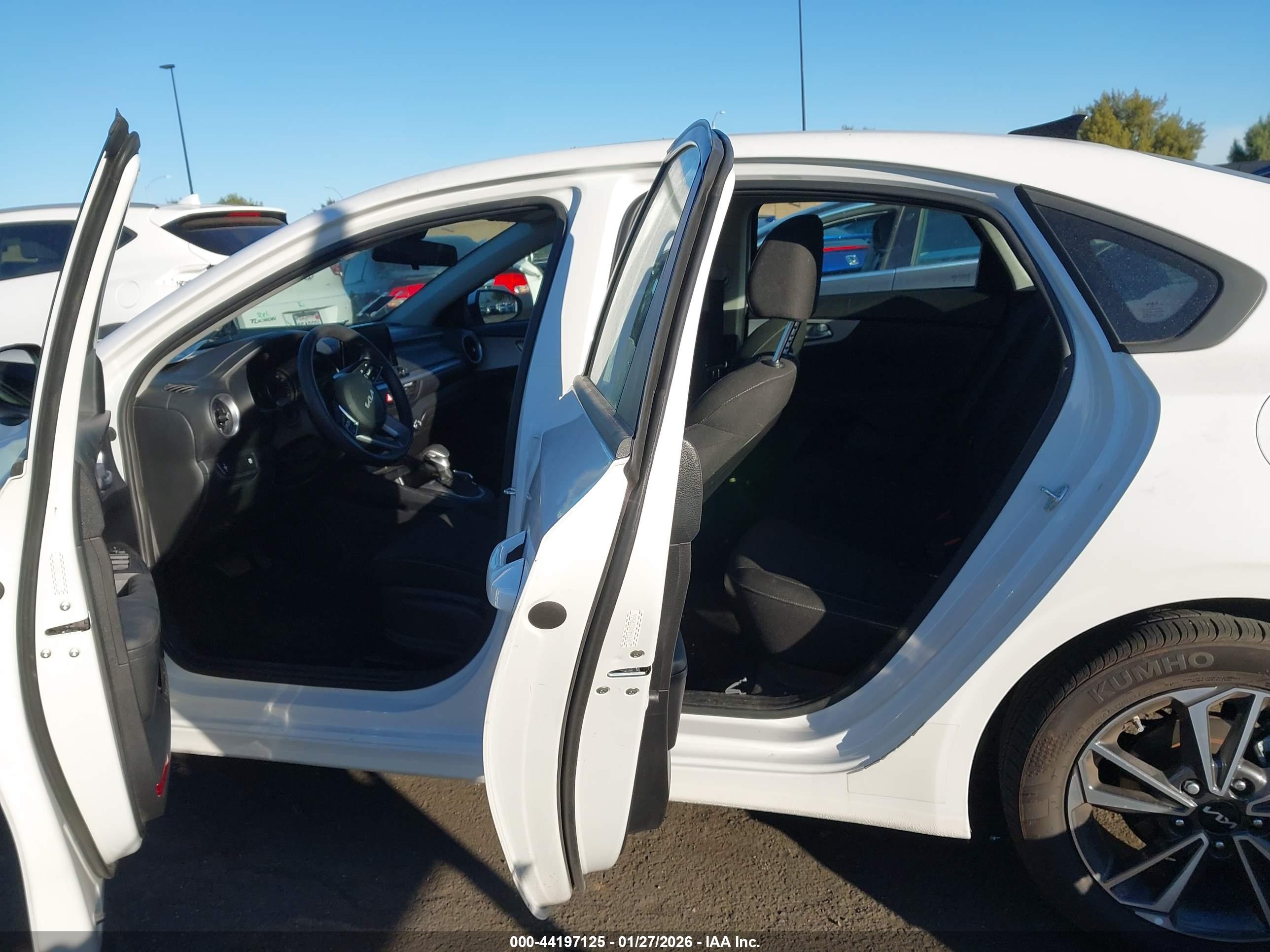 KIA FORTE image 8