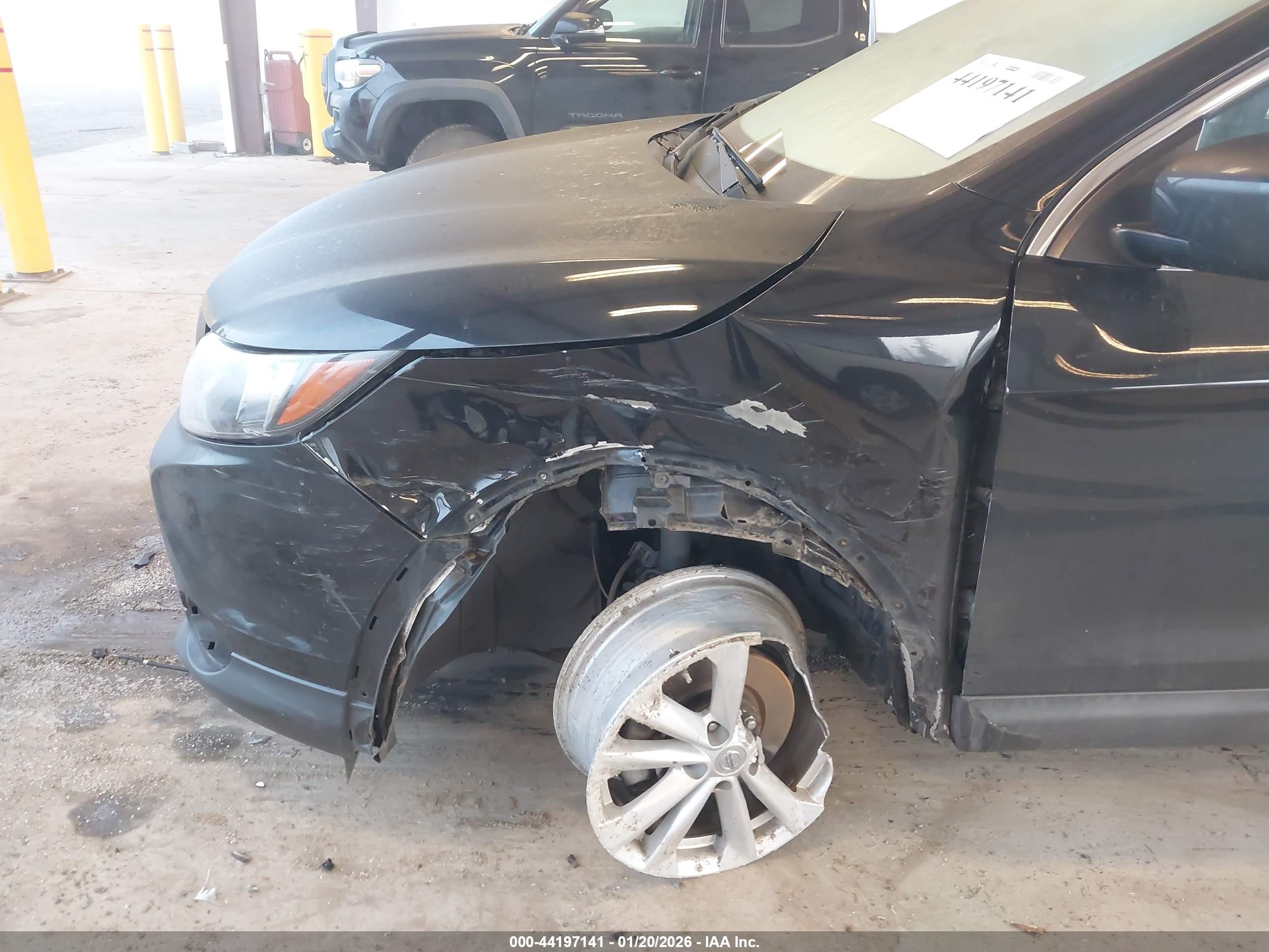 NISSAN ROGUE image 6