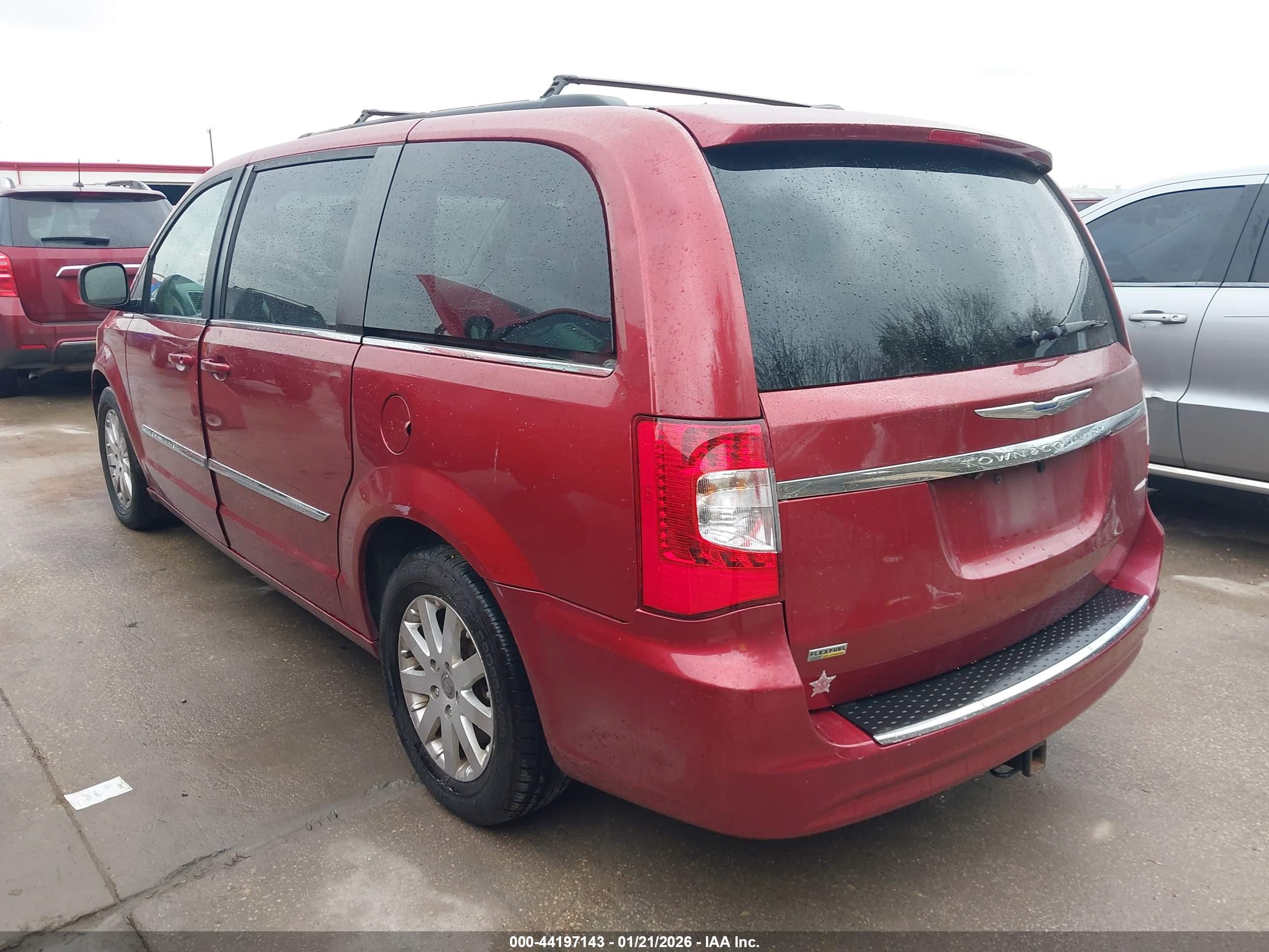 CHRYSLER TOWN image 3