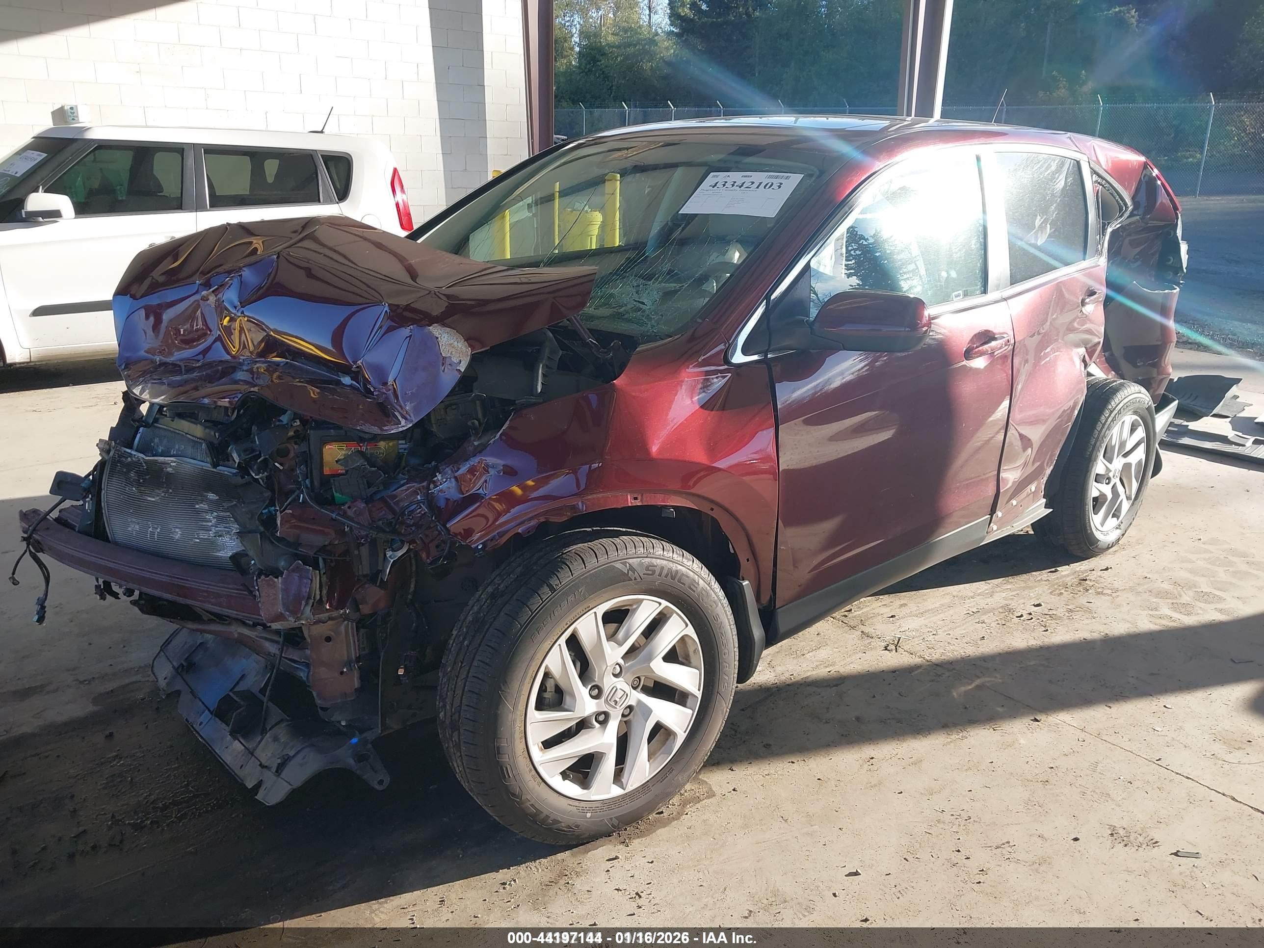 HONDA CR-V image 2