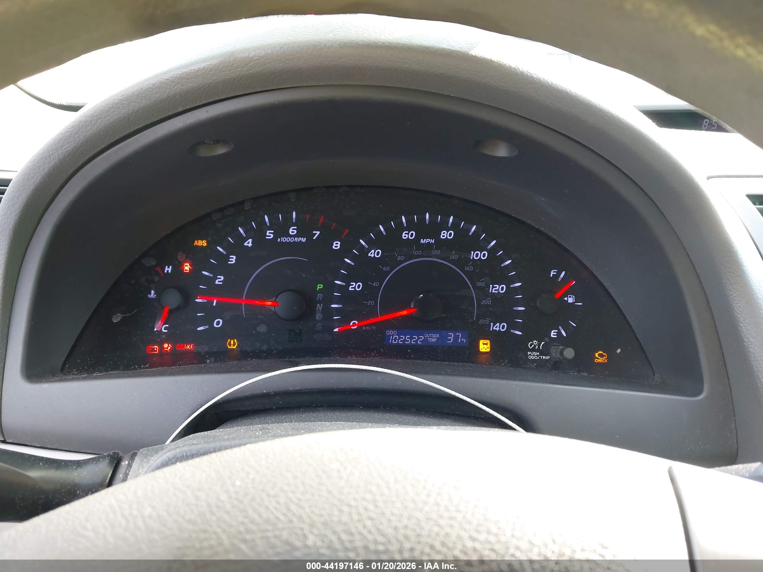 TOYOTA CAMRY image 7
