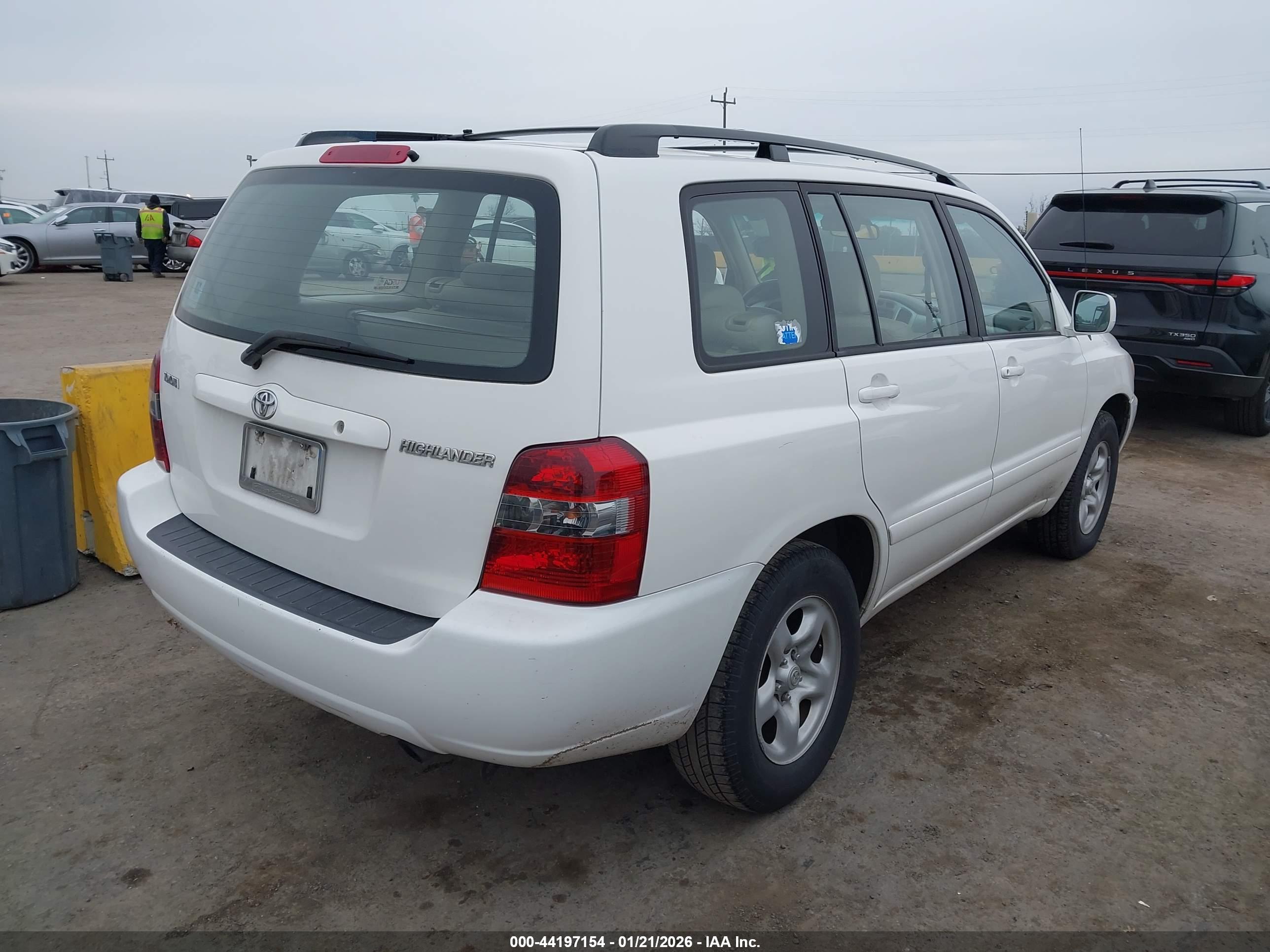 TOYOTA HIGHLANDER image 4
