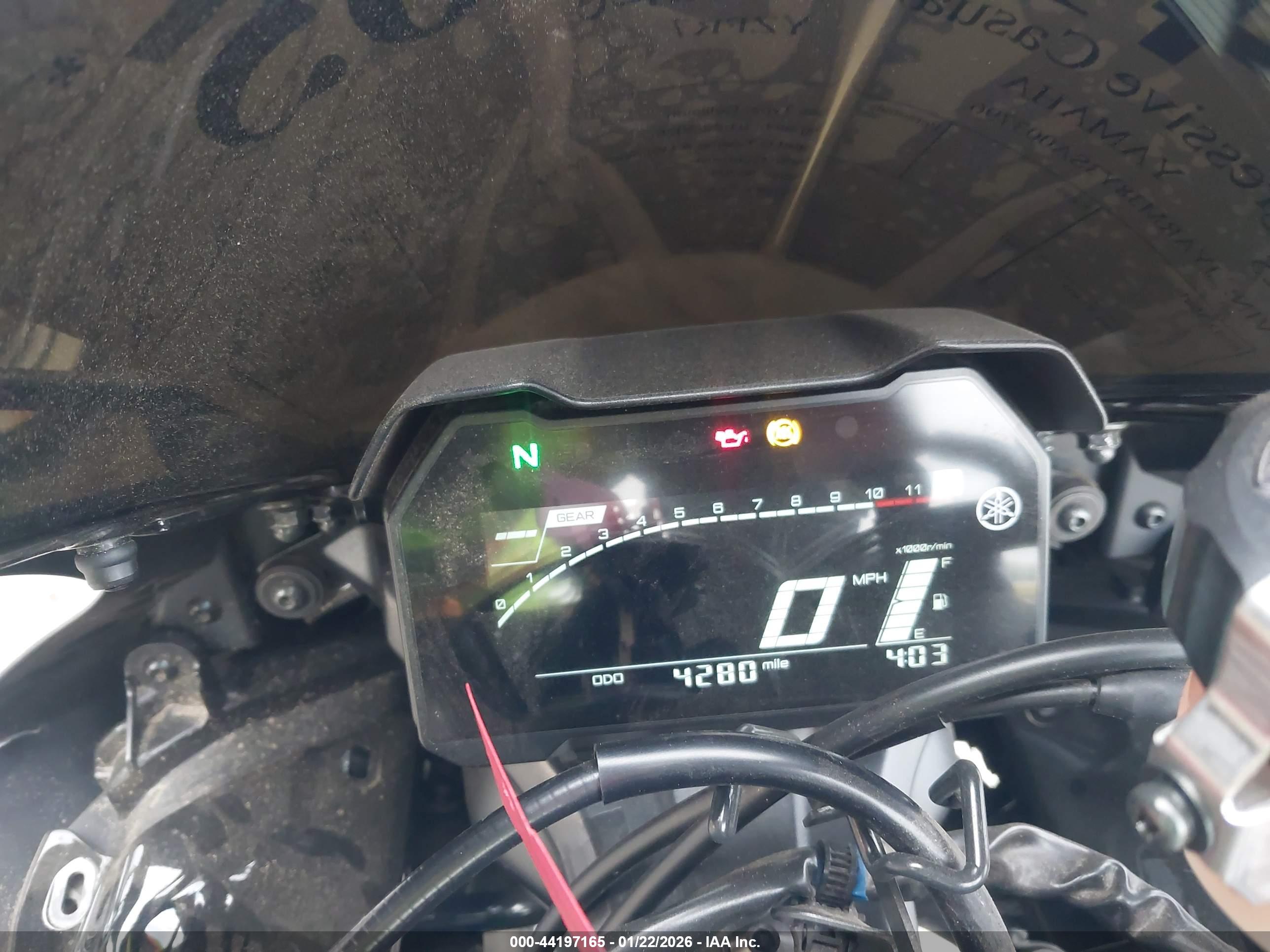 YAMAHA YZFR7 image 7