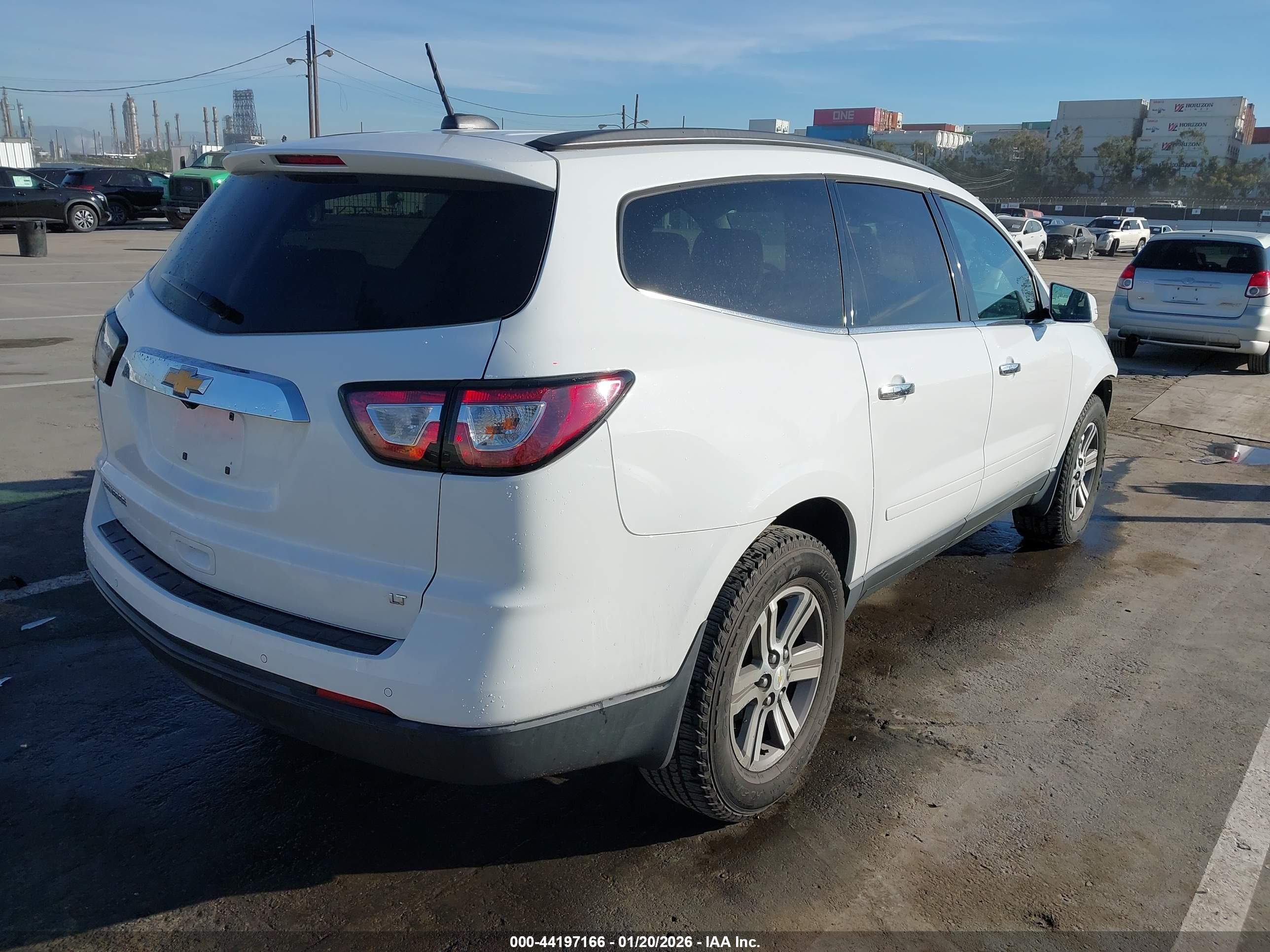 CHEVROLET TRAVERSE image 4