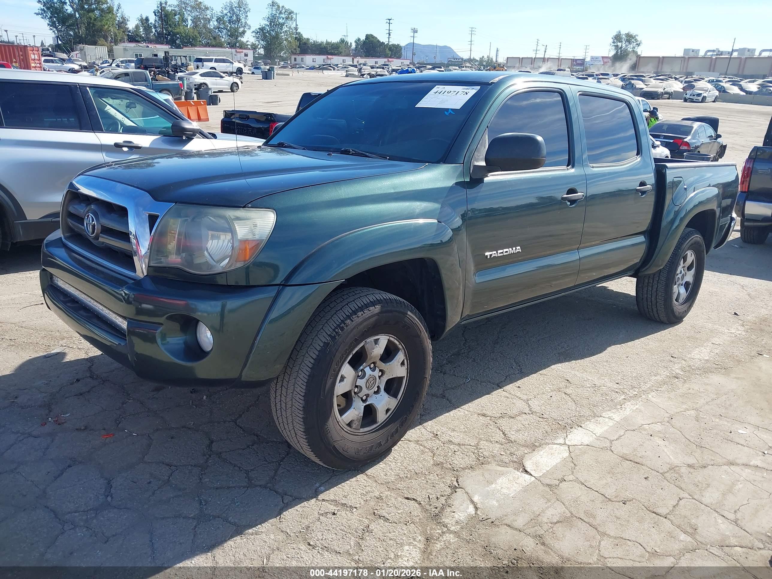 TOYOTA TACOMA image 2