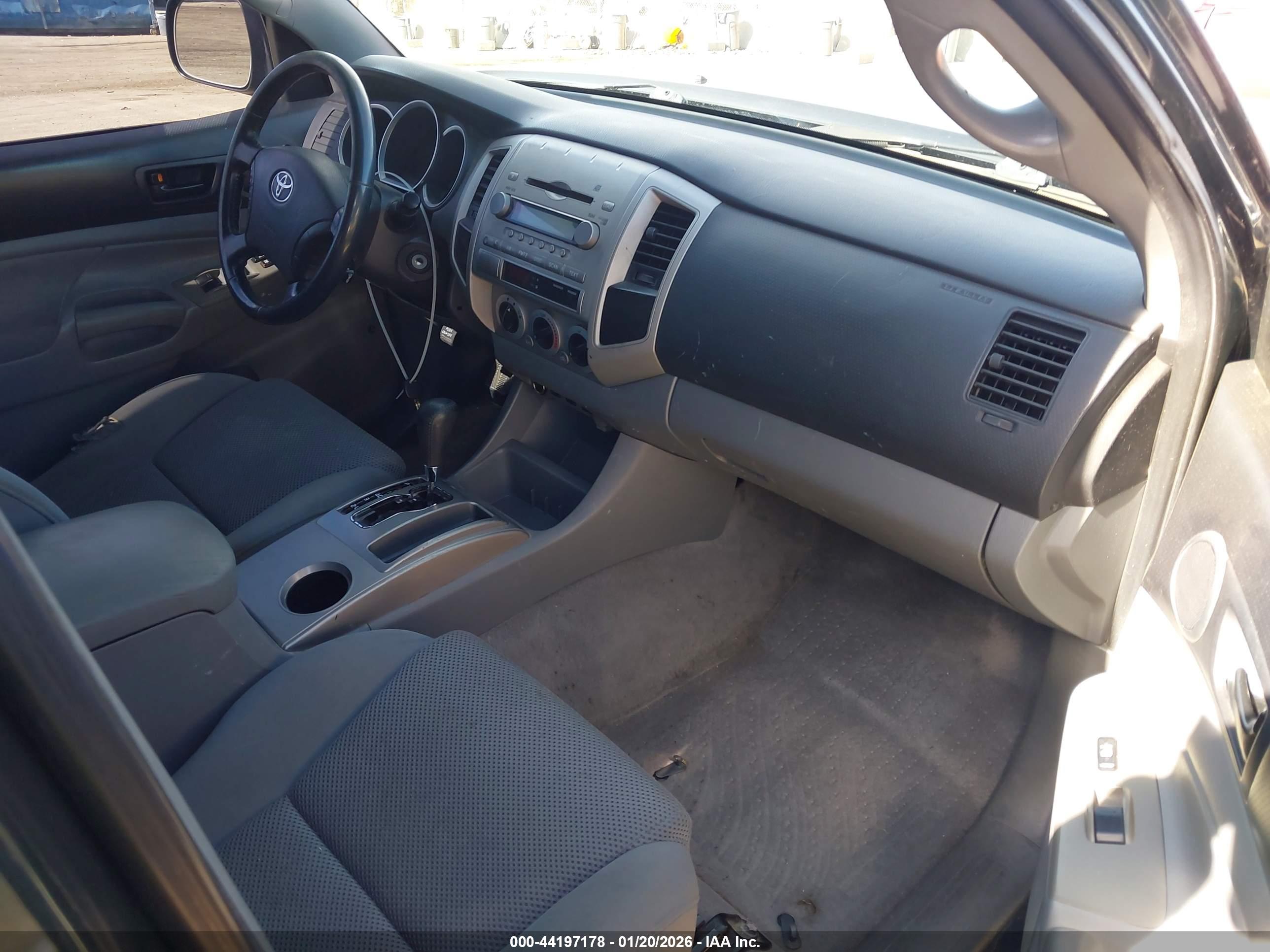 TOYOTA TACOMA image 5