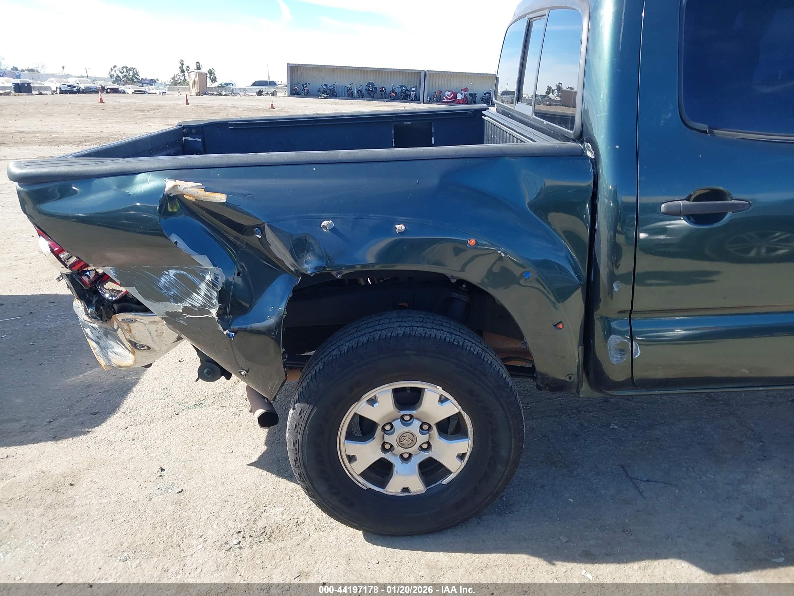 TOYOTA TACOMA image 6