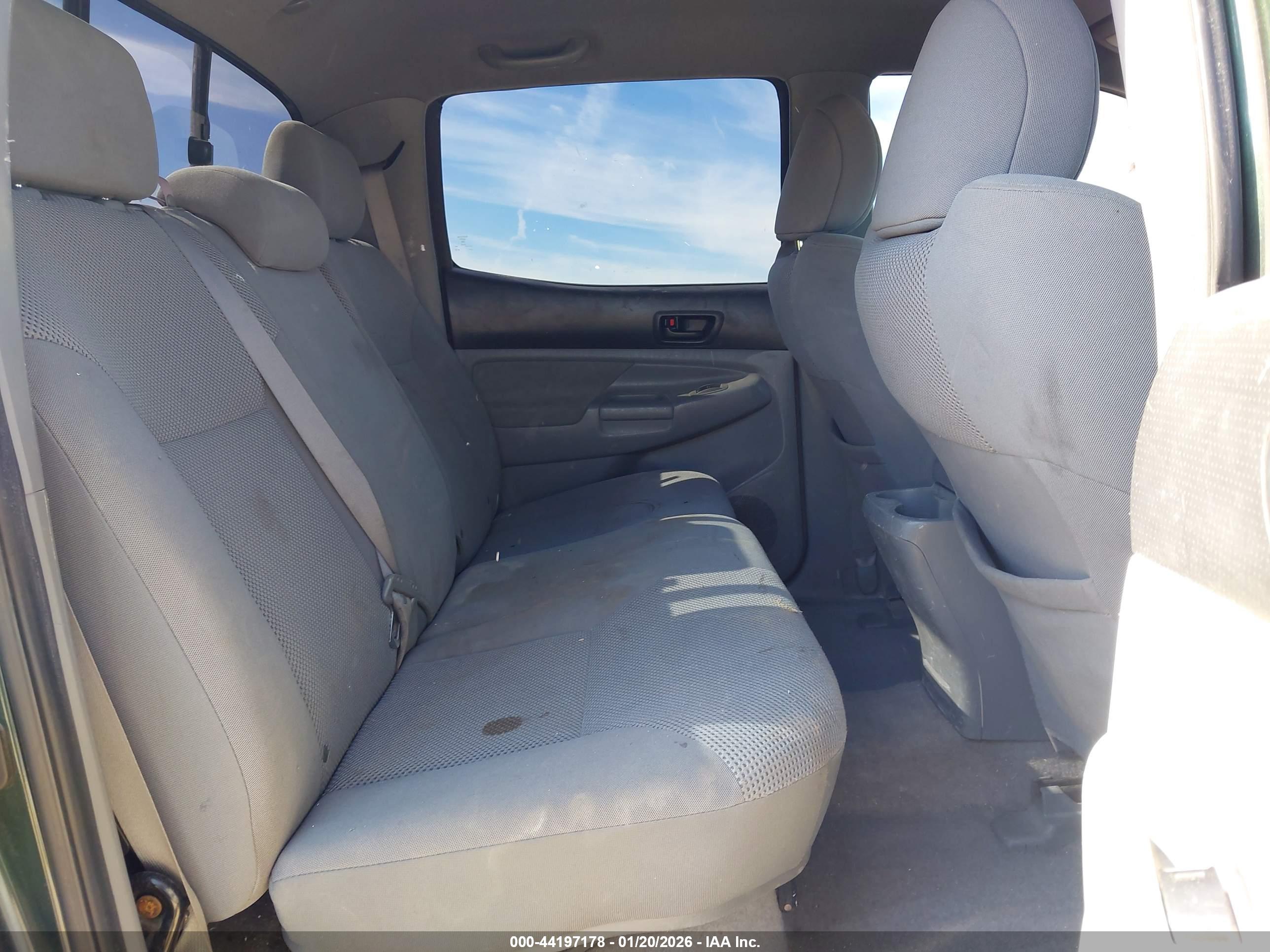 TOYOTA TACOMA image 8