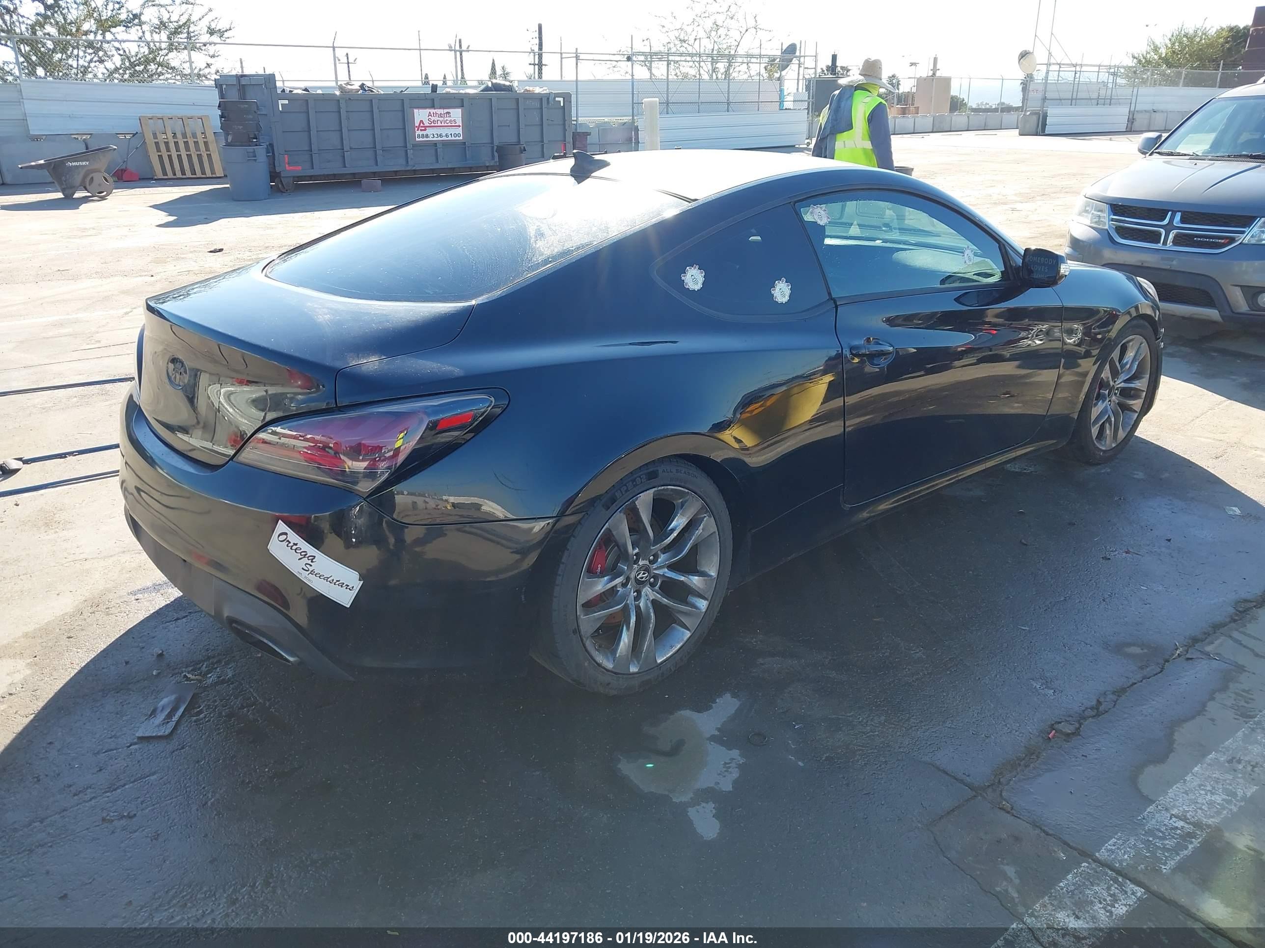 HYUNDAI GENESIS image 4