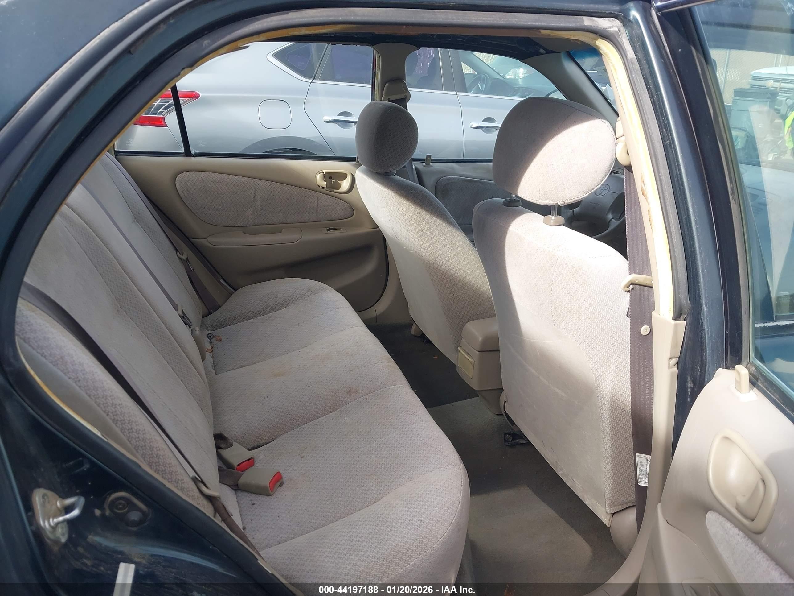 TOYOTA COROLLA image 8