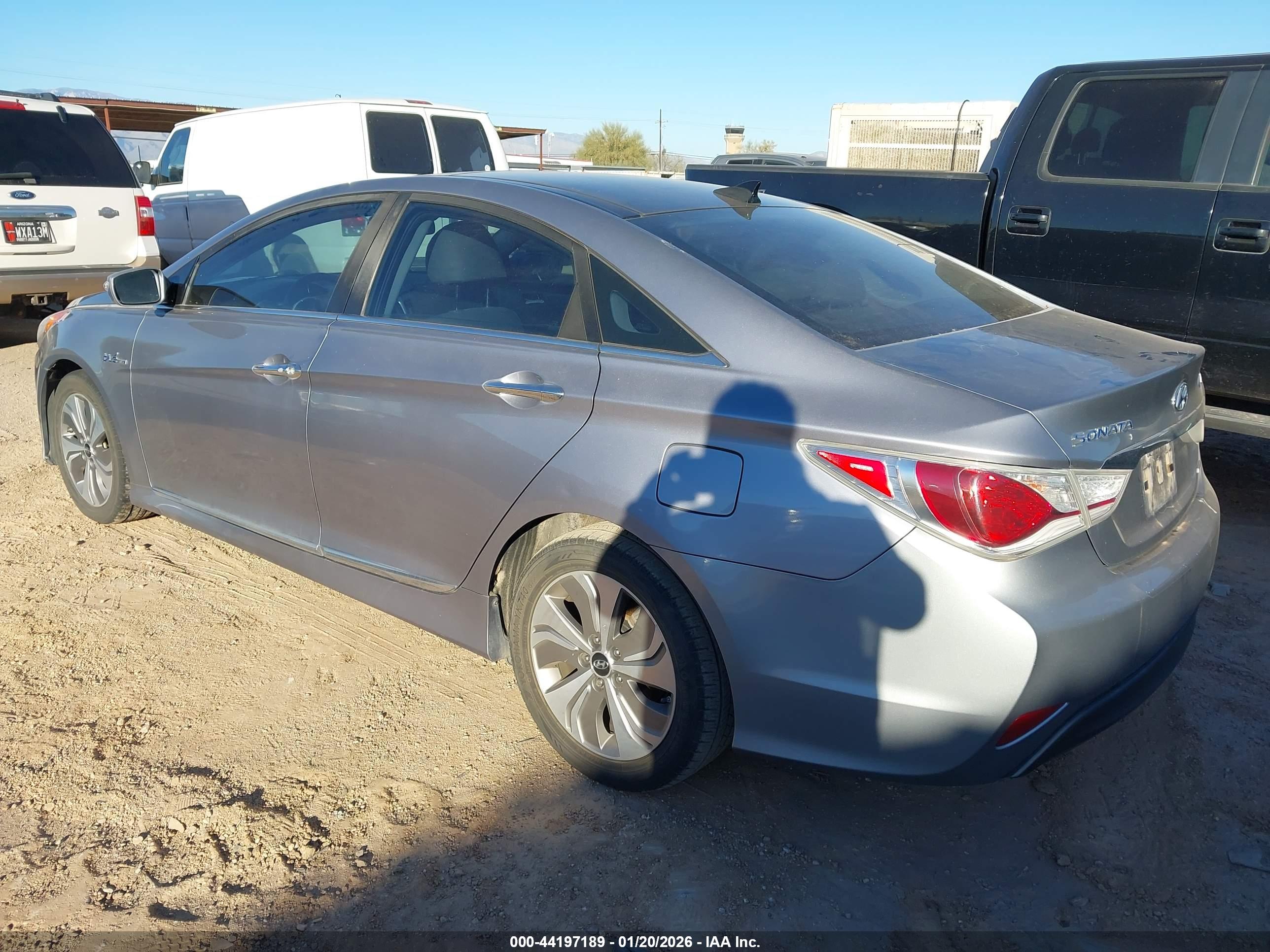 HYUNDAI SONATA image 3