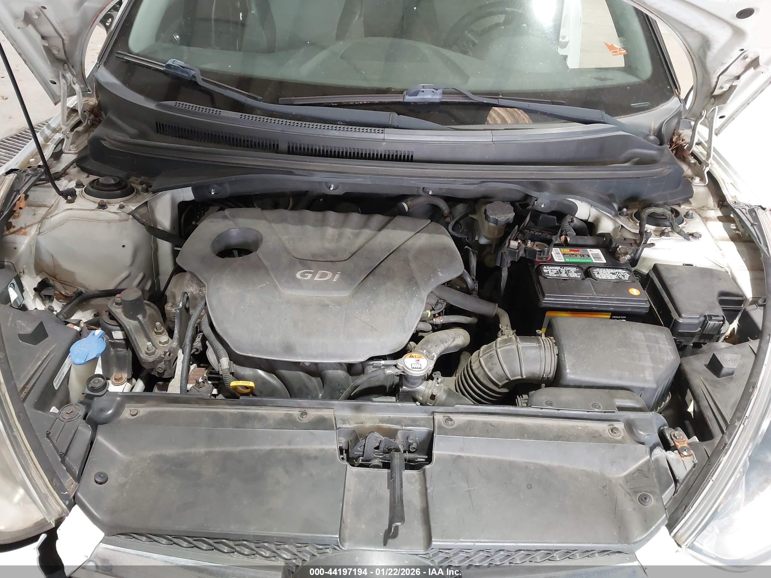 HYUNDAI VELOSTER image 10